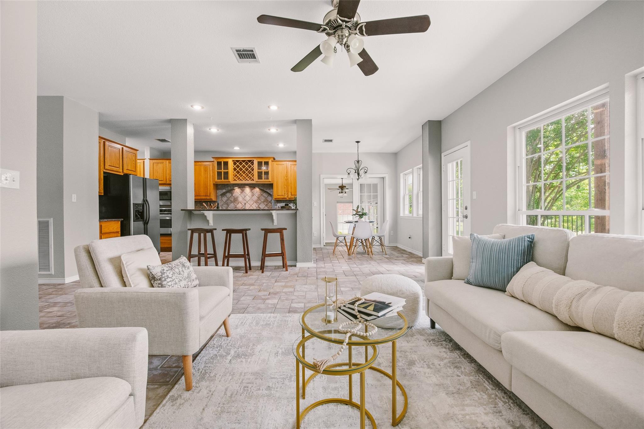 2400 Dunes Dr, Pflugerville, TX 78660
