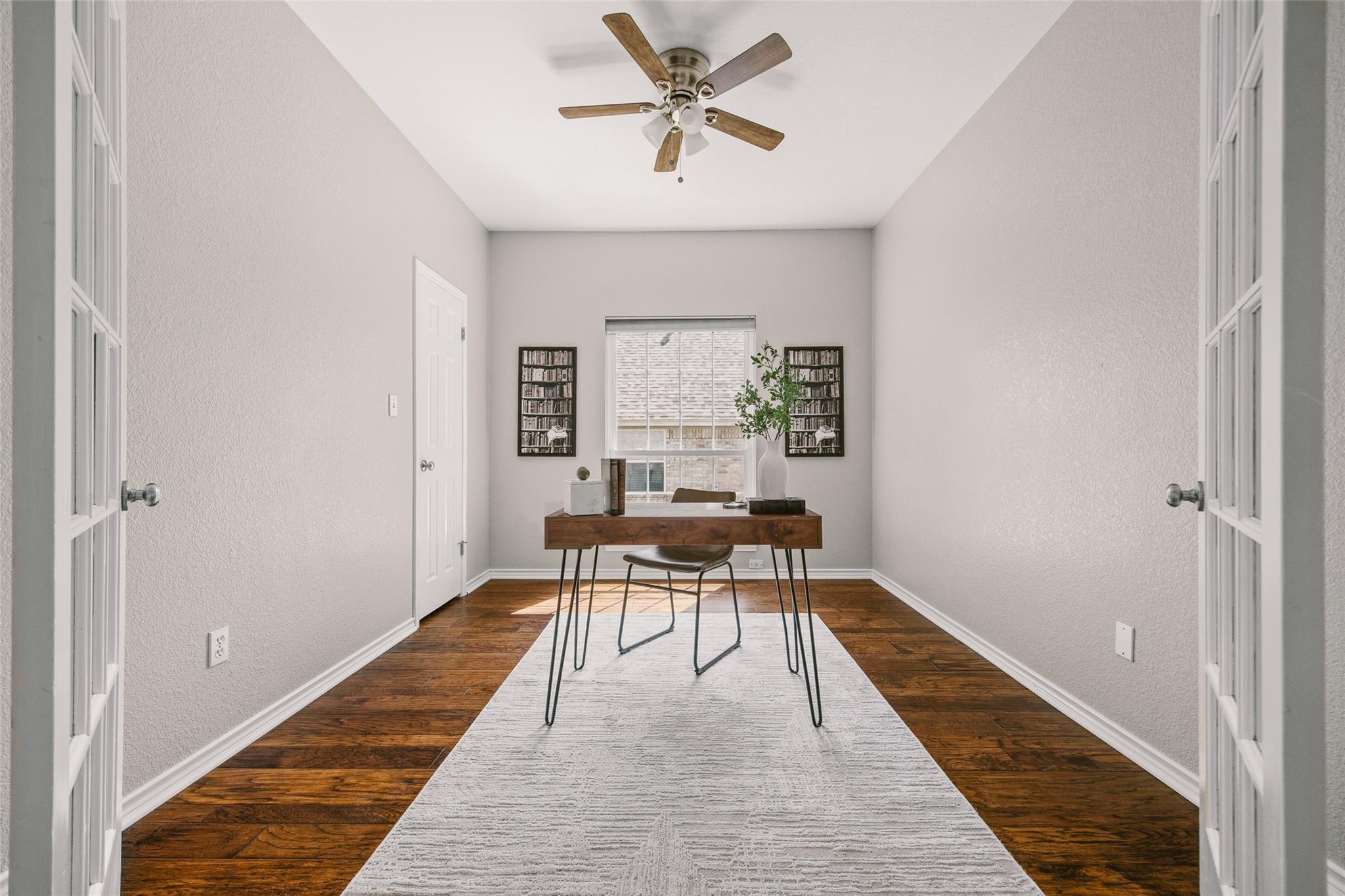 2400 Dunes Dr, Pflugerville, TX 78660