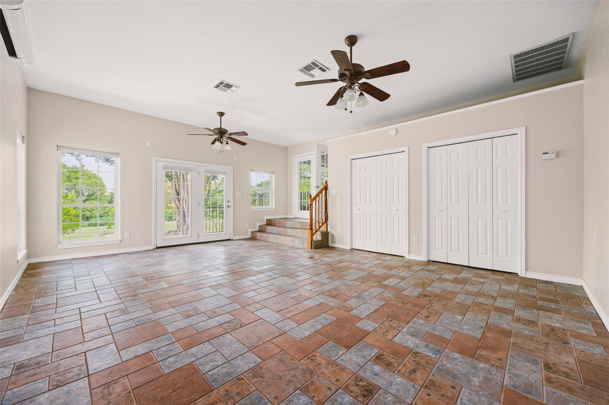 2400 Dunes Dr, Pflugerville, TX 78660