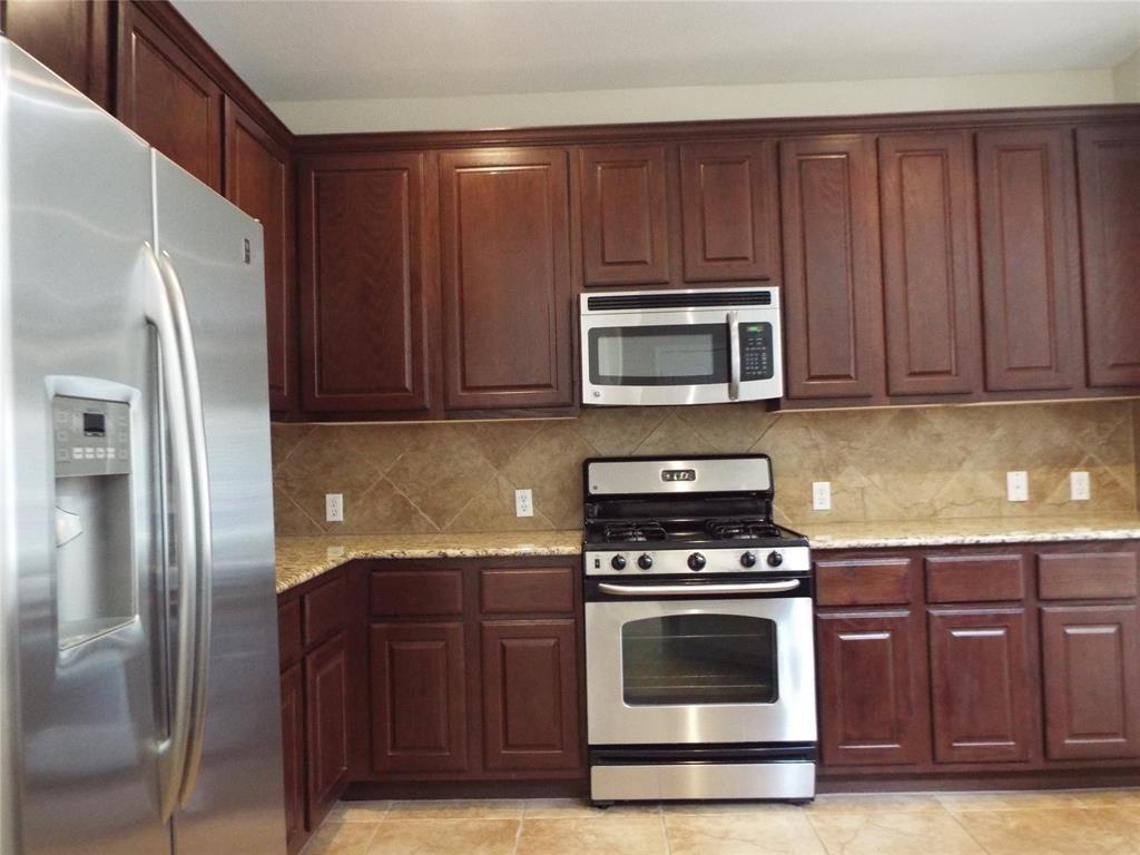 11400 W Parmer Ln W # 27, Cedar Park, TX 78613