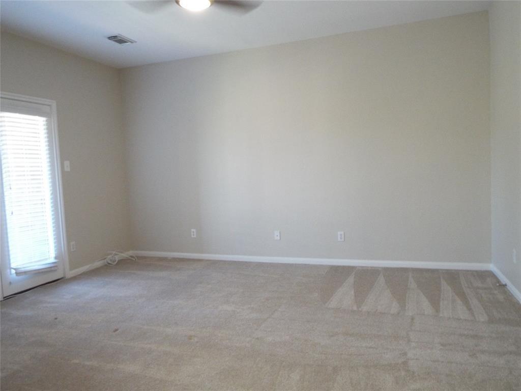 11400 W Parmer Ln W # 27, Cedar Park, TX 78613