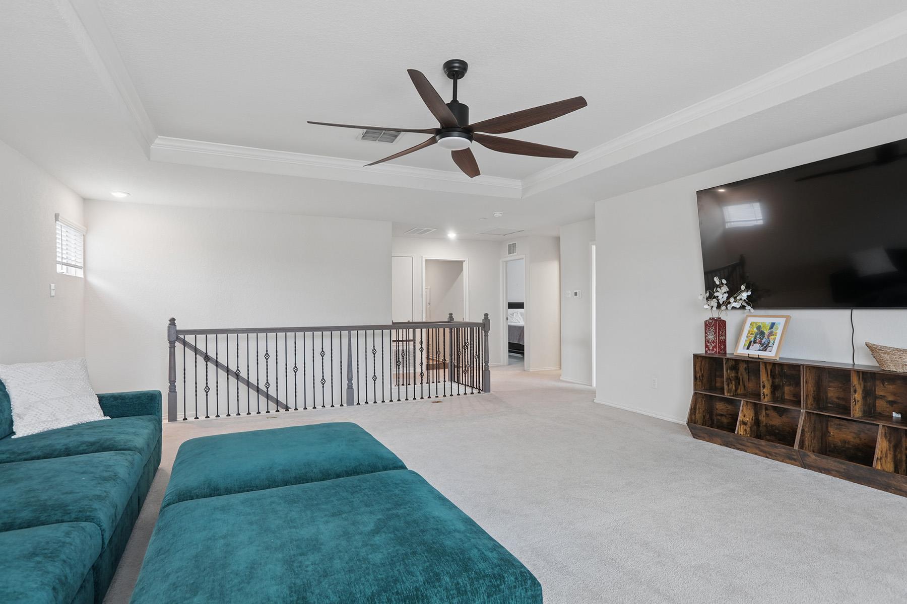 160 Sweetleaf Dr, Buda, TX 78610
