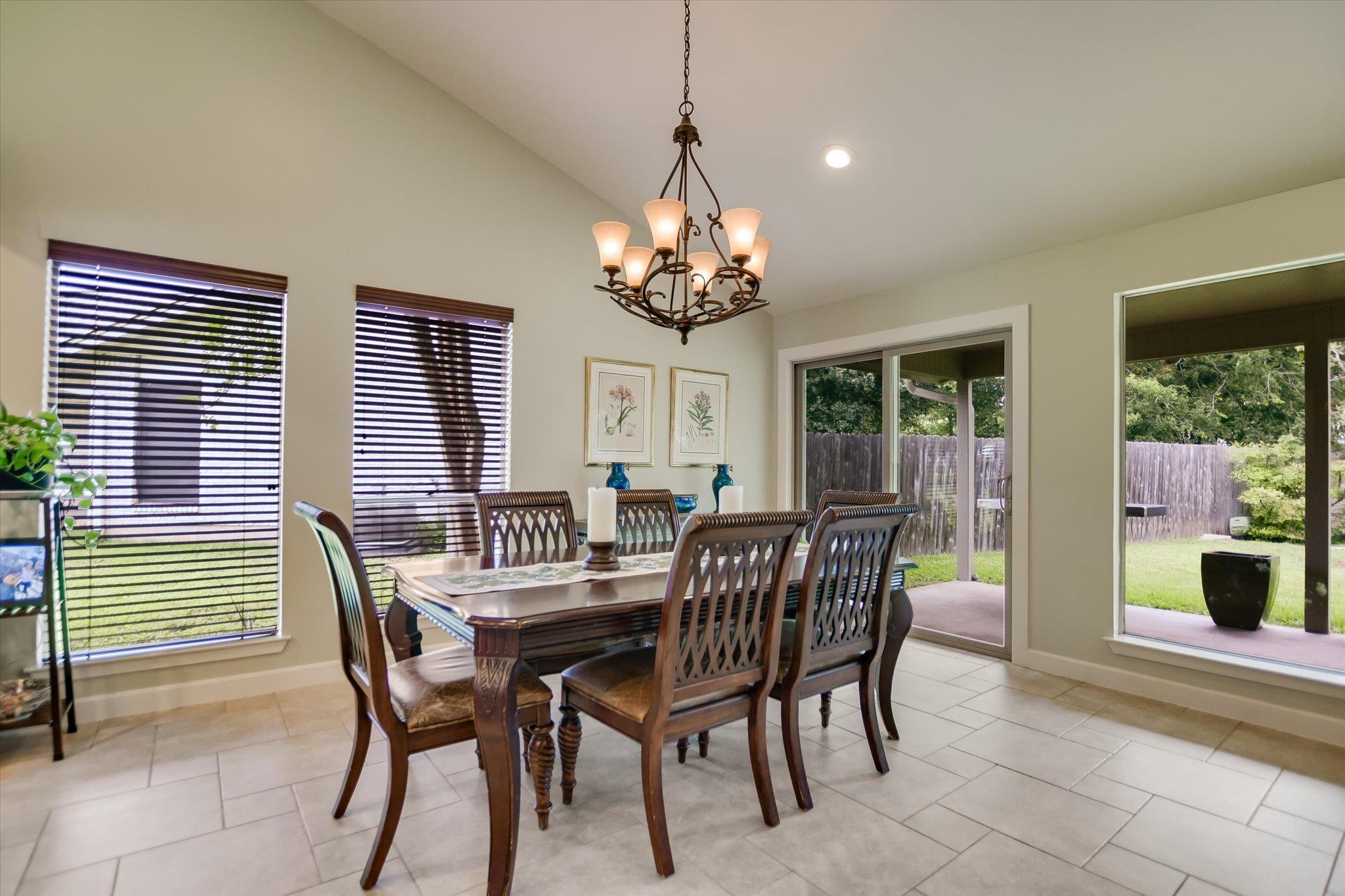 4806 Canyonbend Cir, Austin, TX 78735