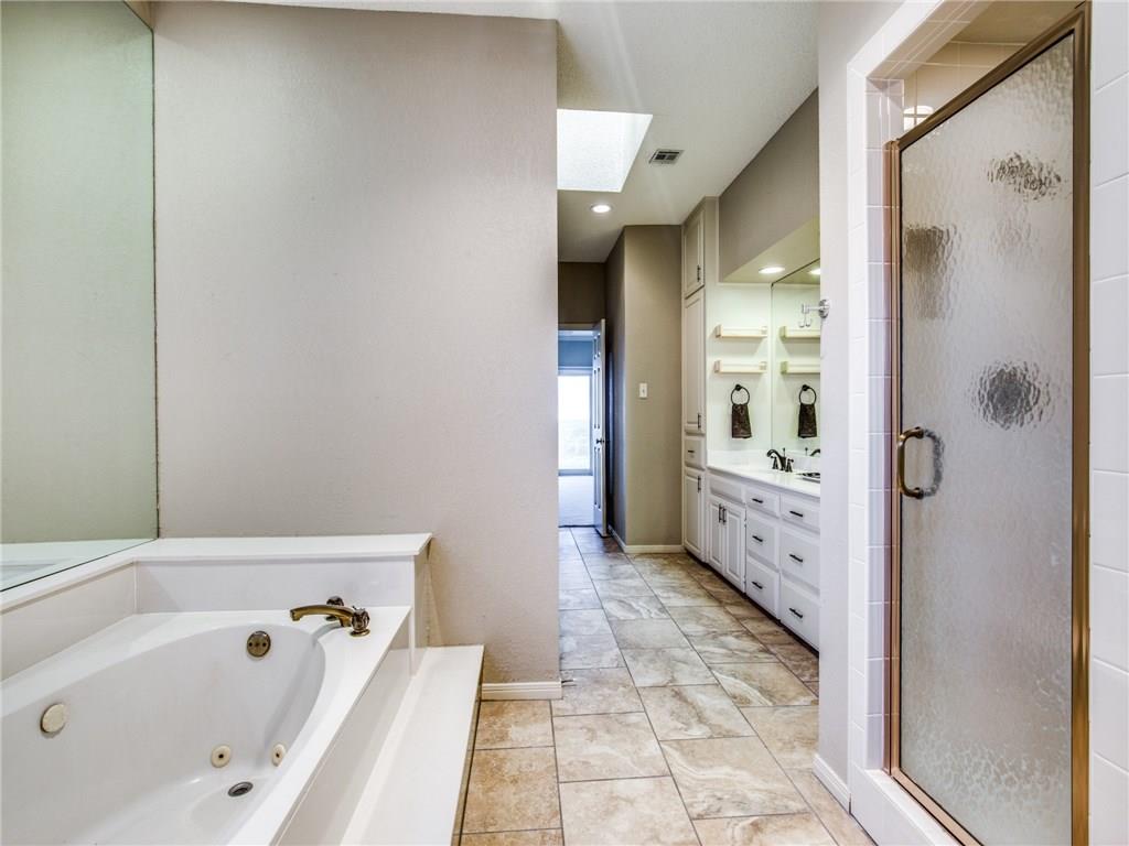 114 Paragon Ct, Lakeway, TX 78734