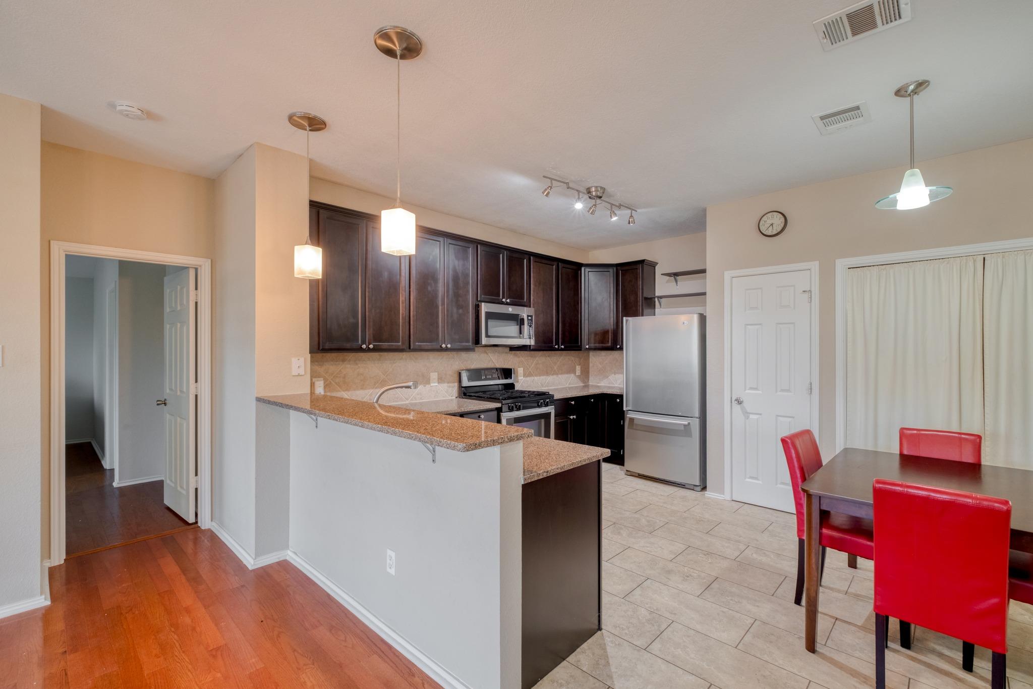 16100 S Great Oaks Dr # 901, Round Rock, TX 78681