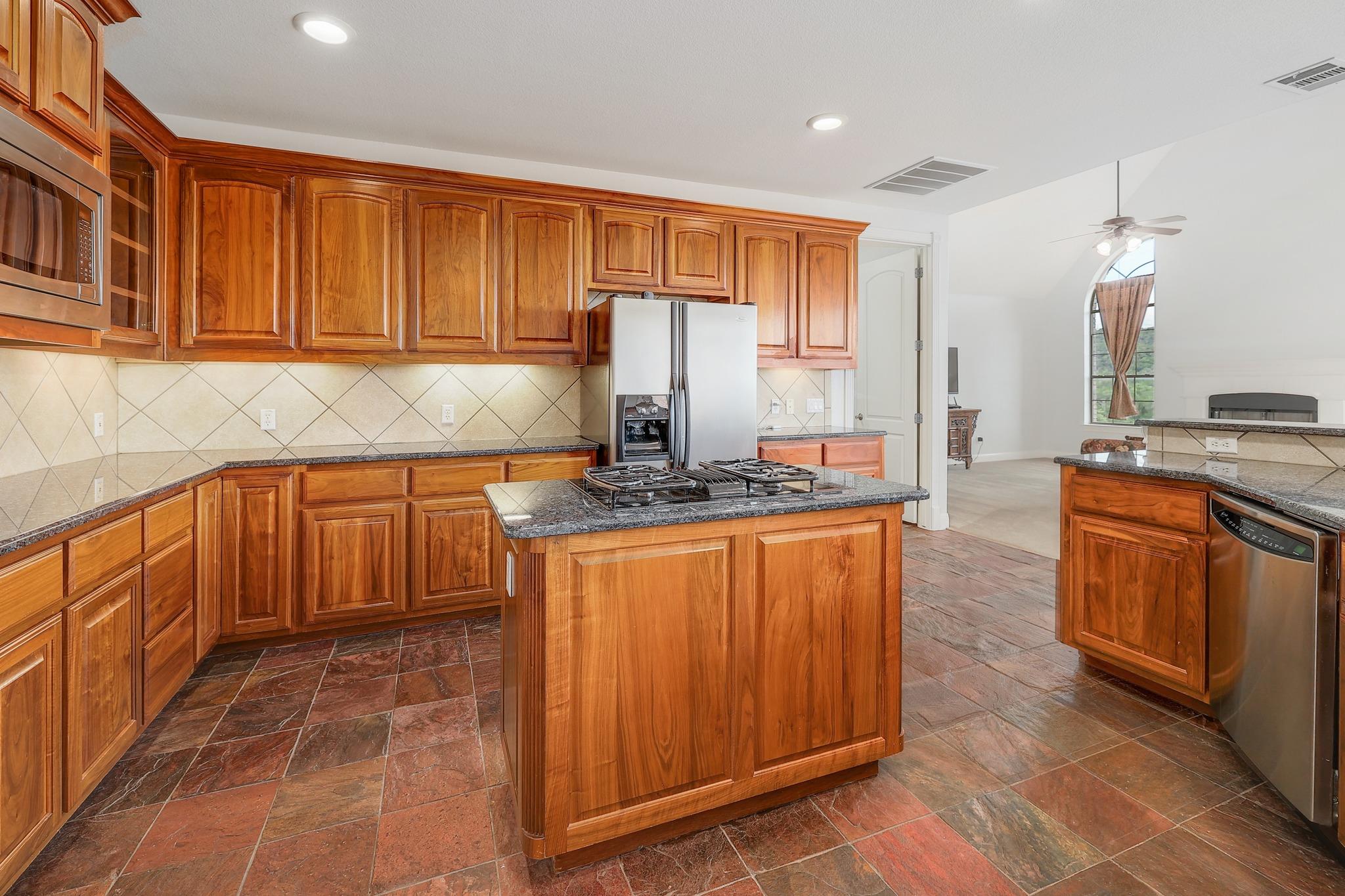Lakeway, TX 78738