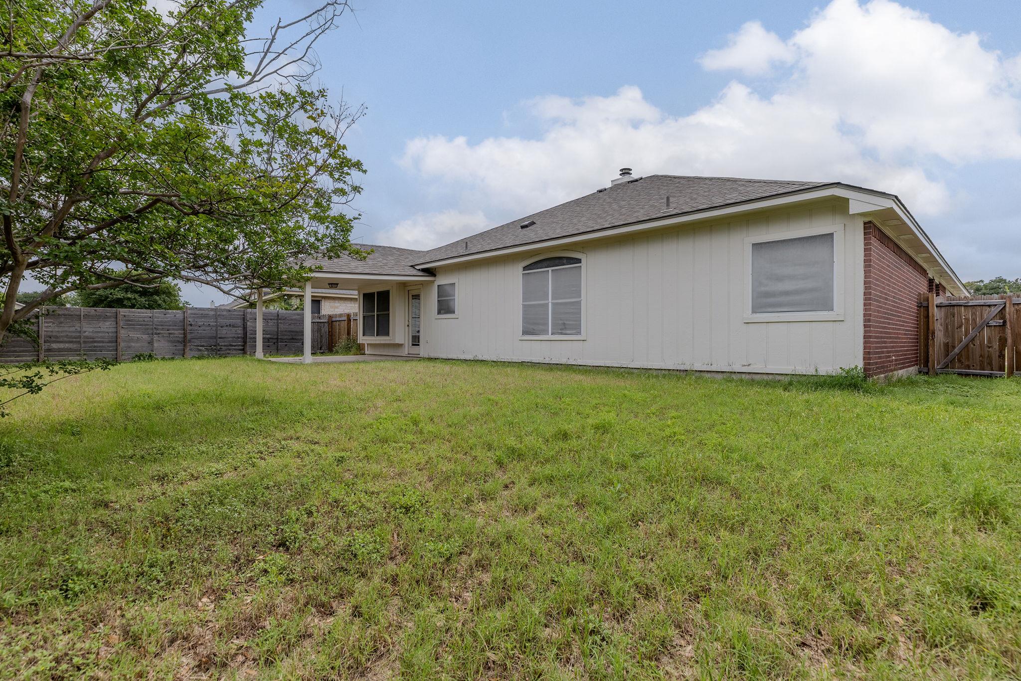 15725 CADOZ Dr, Austin, TX 78728