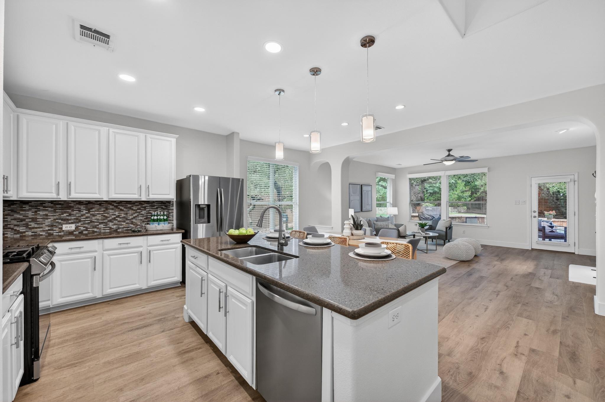 8025 Levata Dr, Austin, TX 78739