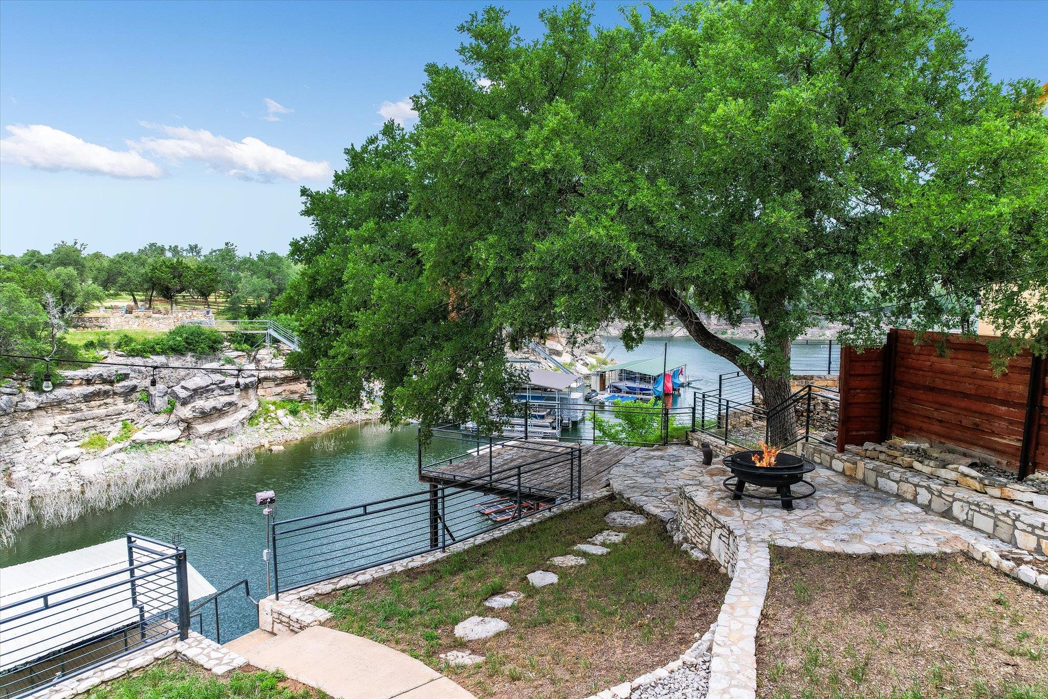 22514 Felicia Dr, Spicewood, TX 78669