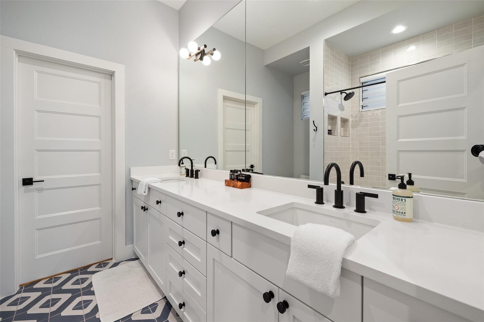 1298 Euel Moore Dr, Kingsland, TX 78639