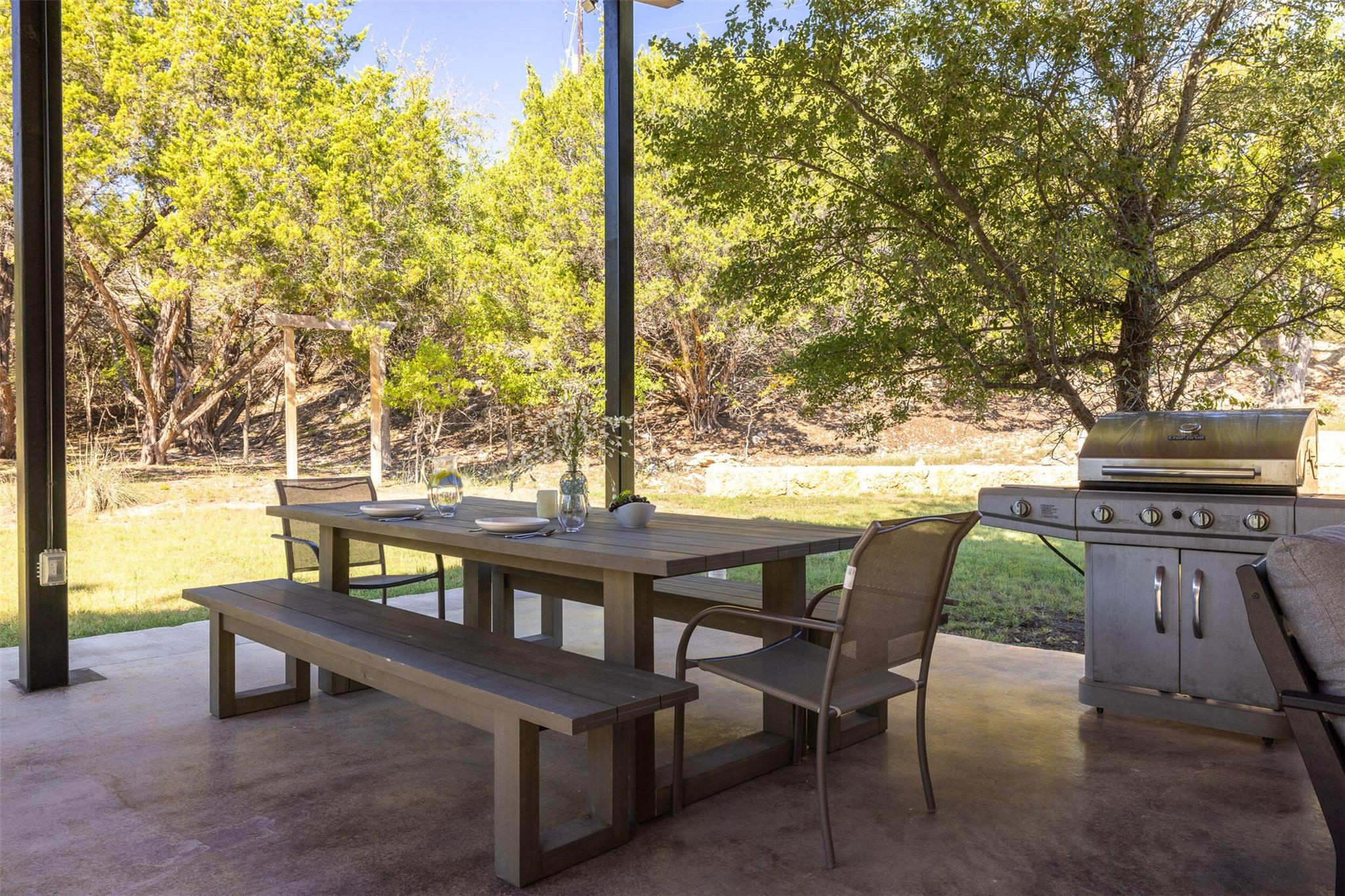 10501 Lake Park Dr, Dripping Springs, TX 78620