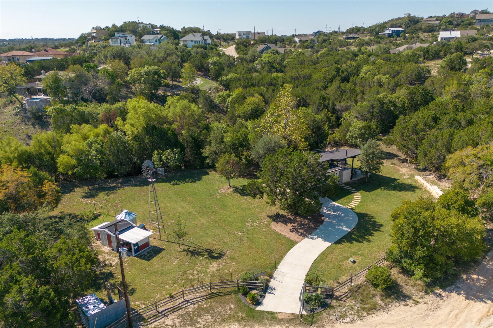 10501 Lake Park Dr, Dripping Springs, TX 78620