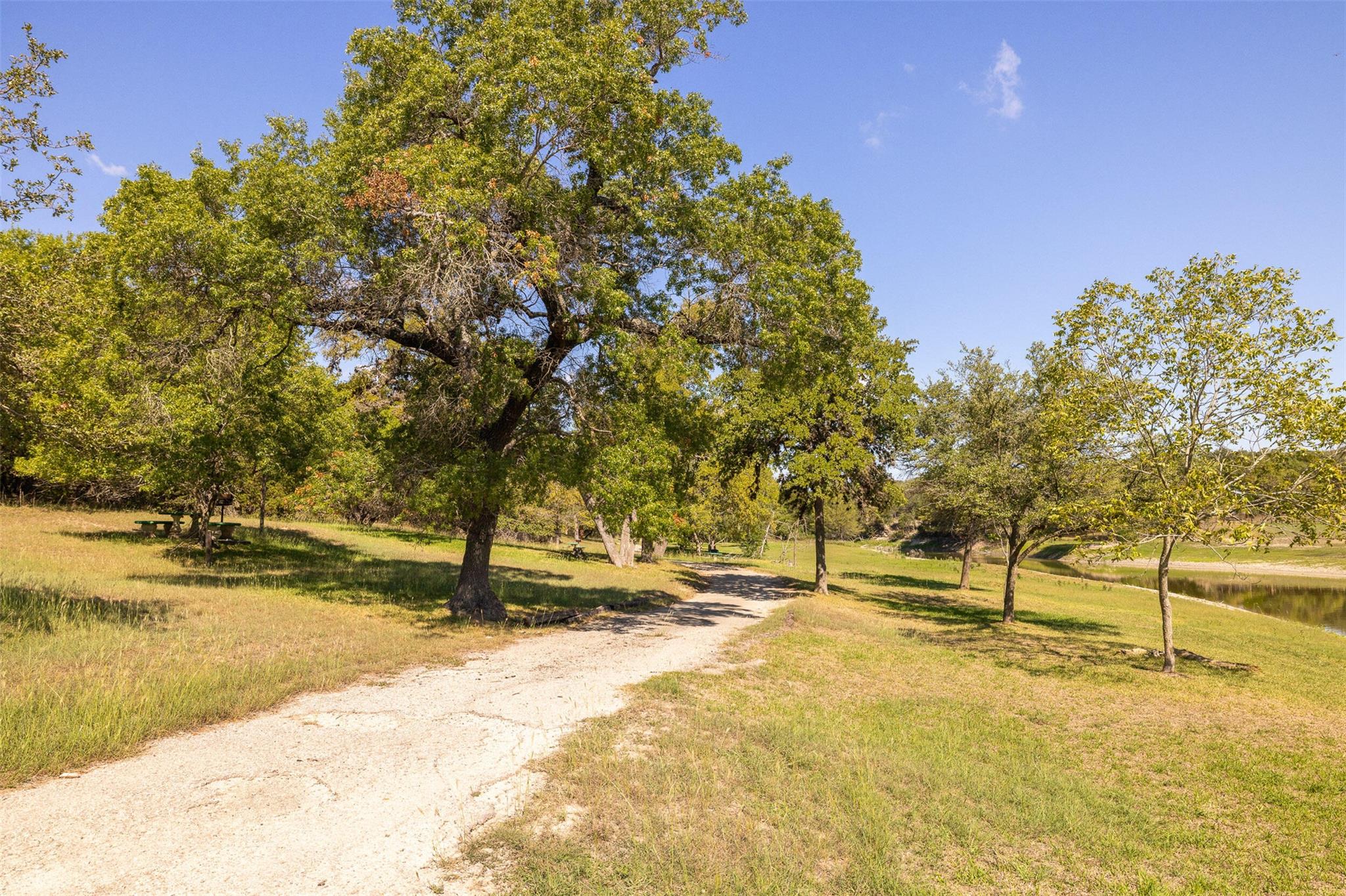 10501 Lake Park Dr, Dripping Springs, TX 78620