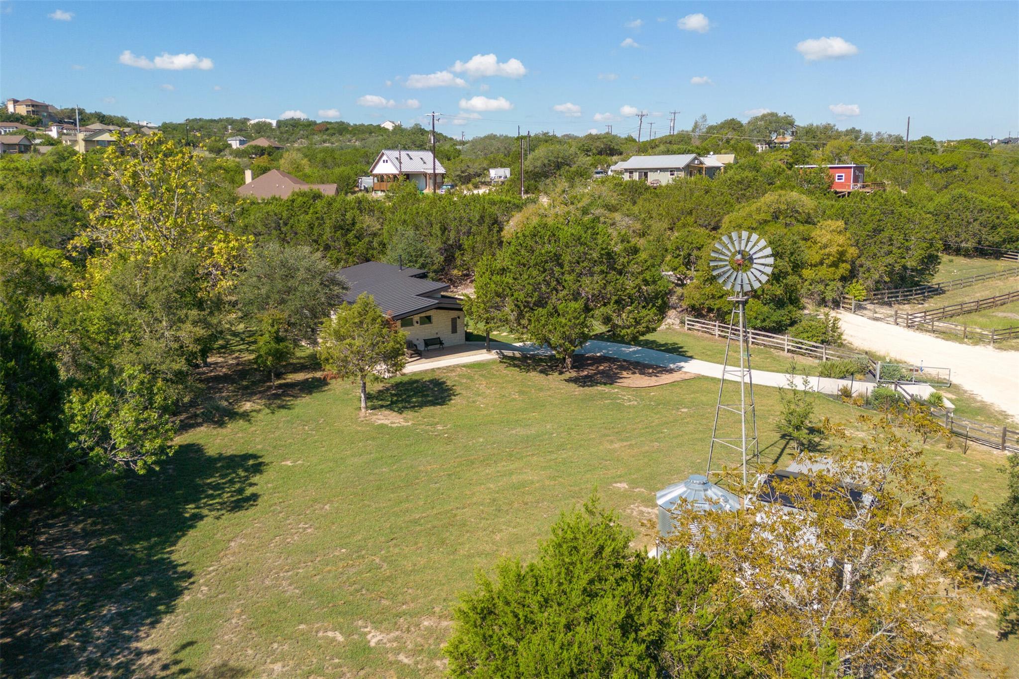 10501 Lake Park Dr, Dripping Springs, TX 78620