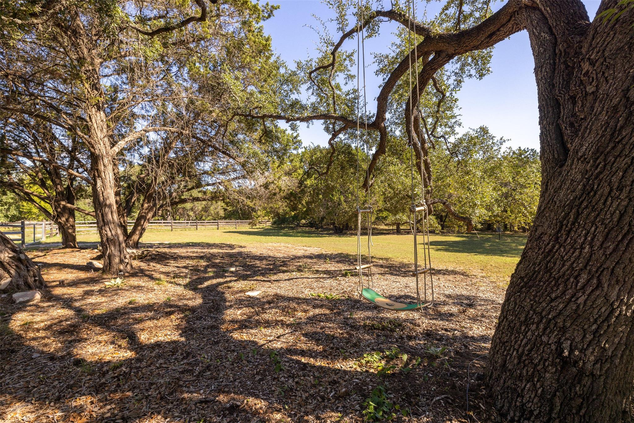 10501 Lake Park Dr, Dripping Springs, TX 78620