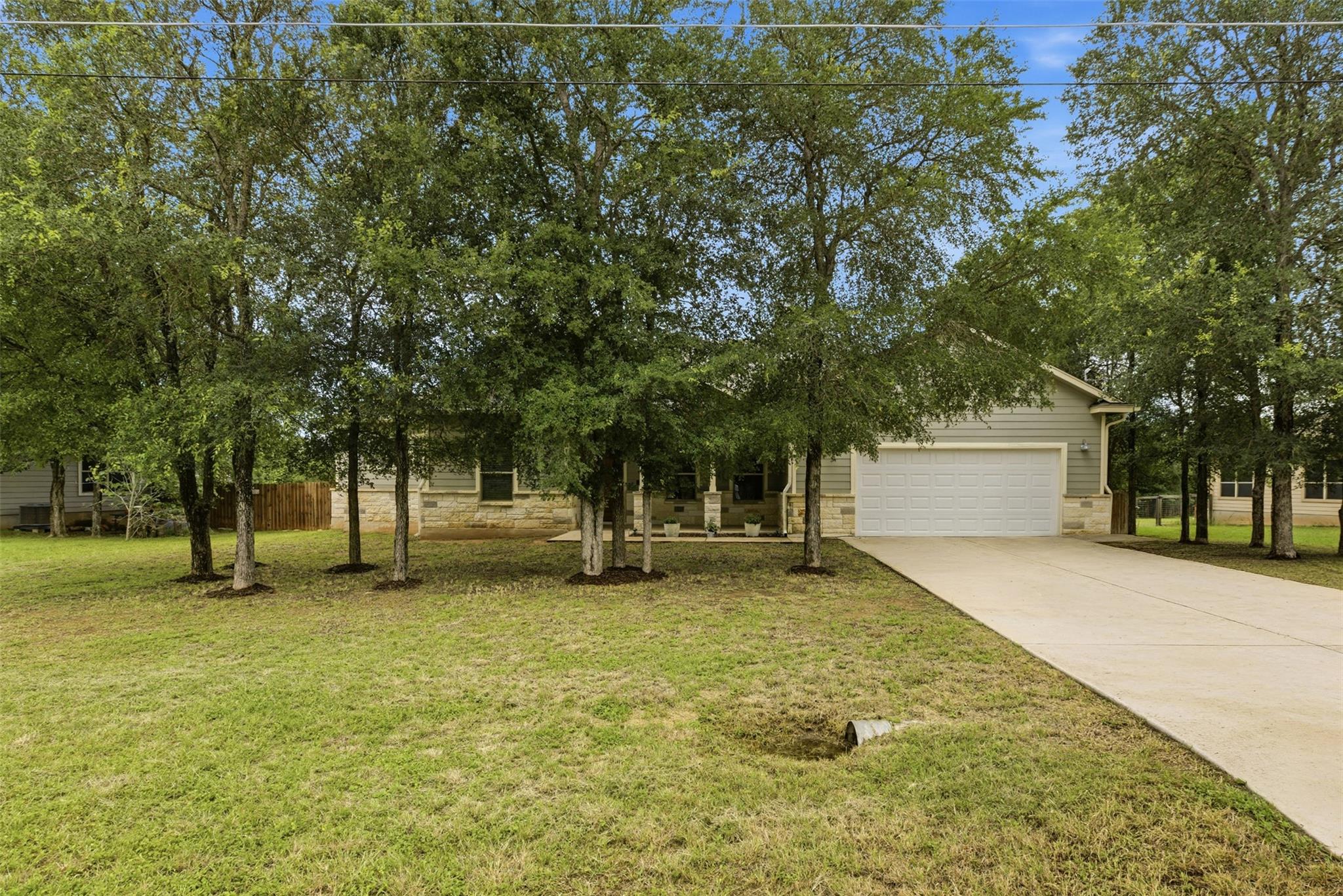 182 Waipahoehoe Dr, Bastrop, TX 78602