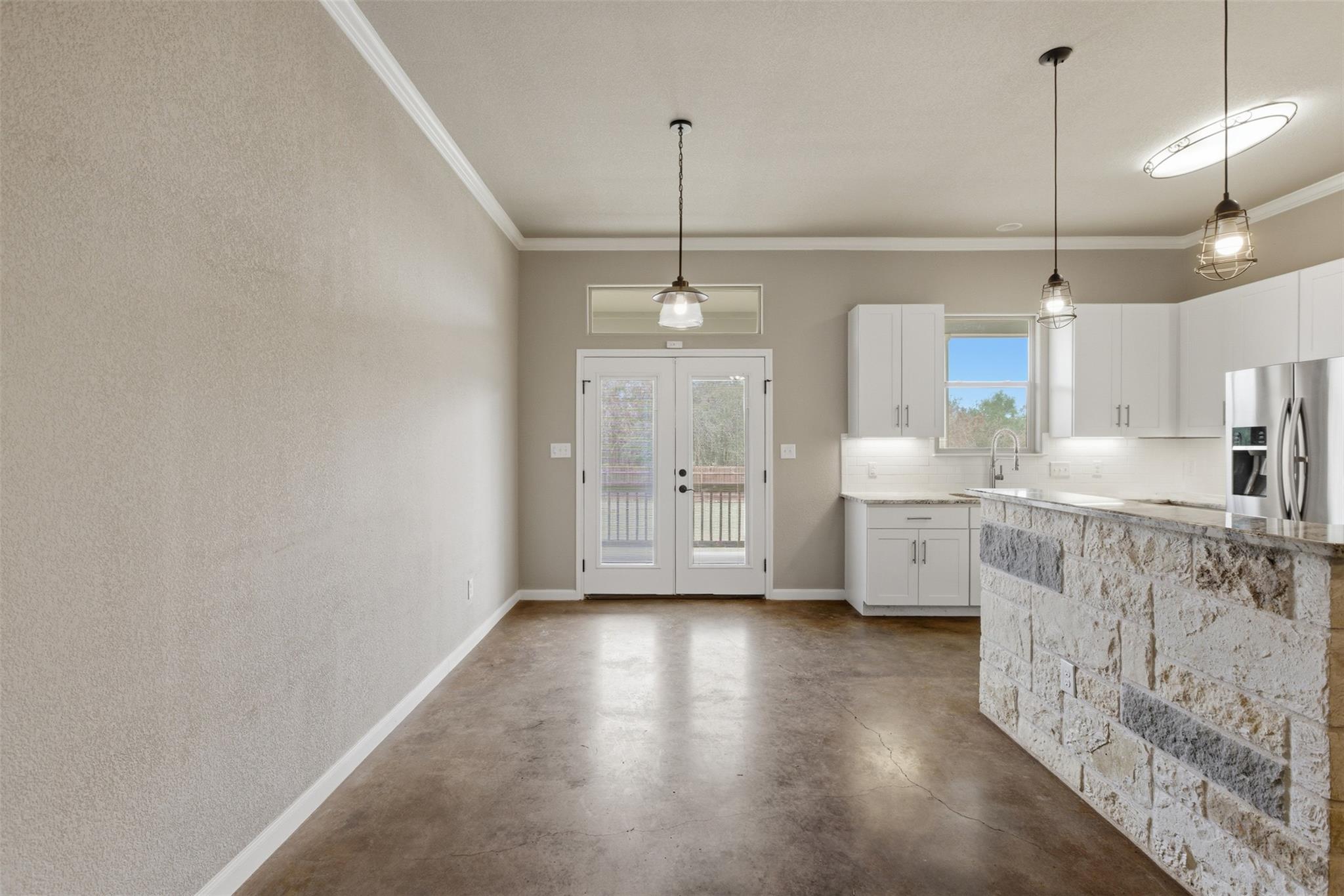 182 Waipahoehoe Dr, Bastrop, TX 78602