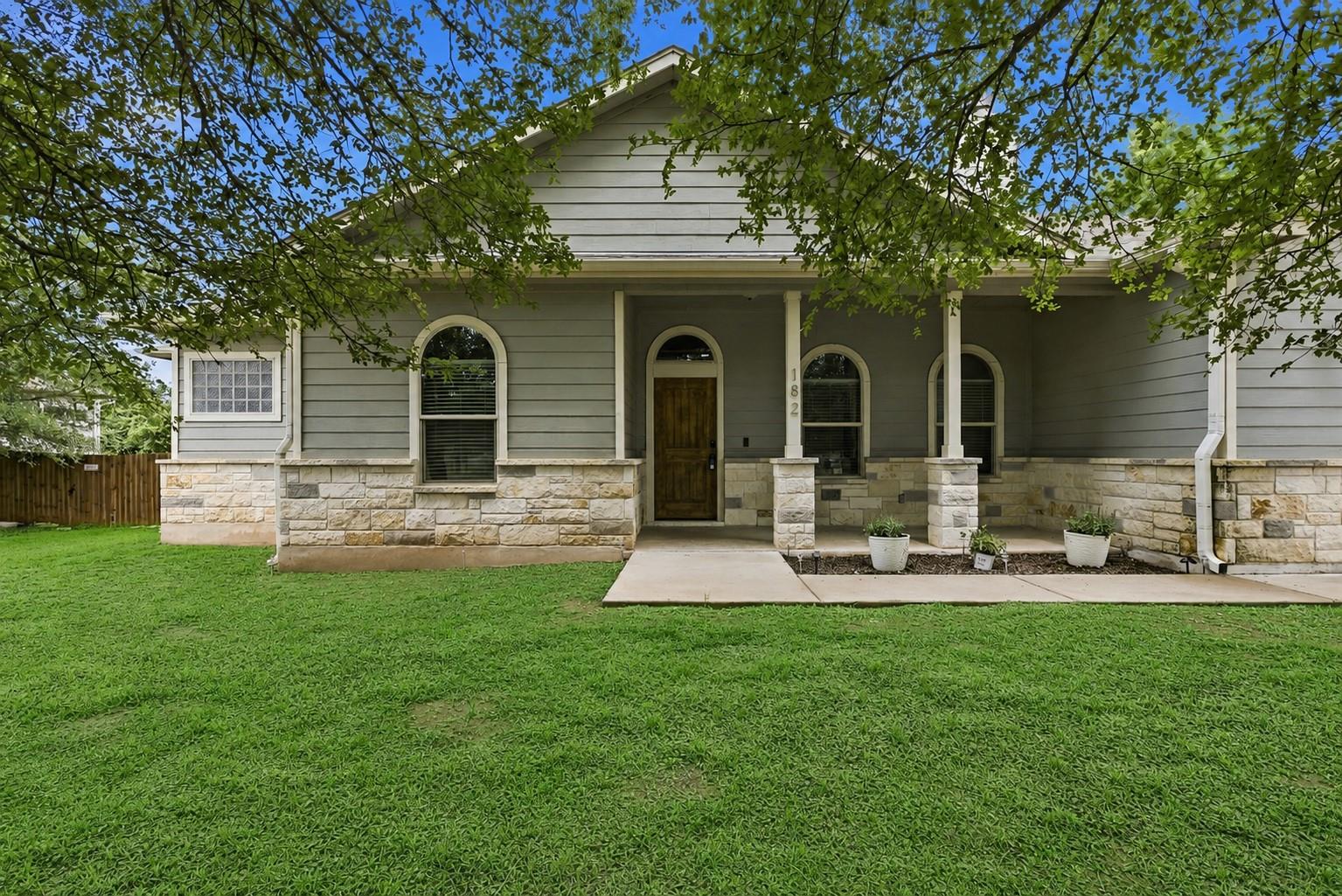 182 Waipahoehoe Dr, Bastrop, TX 78602