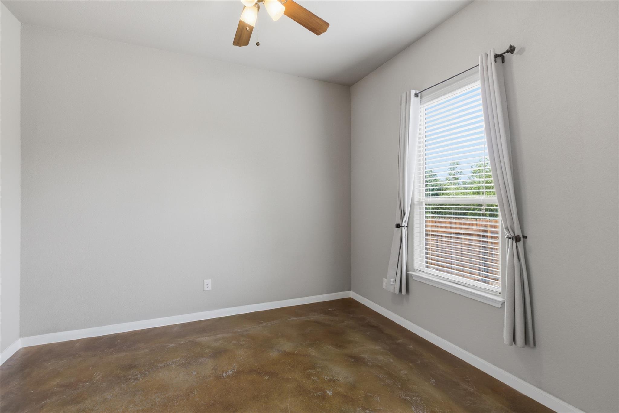 182 Waipahoehoe Dr, Bastrop, TX 78602