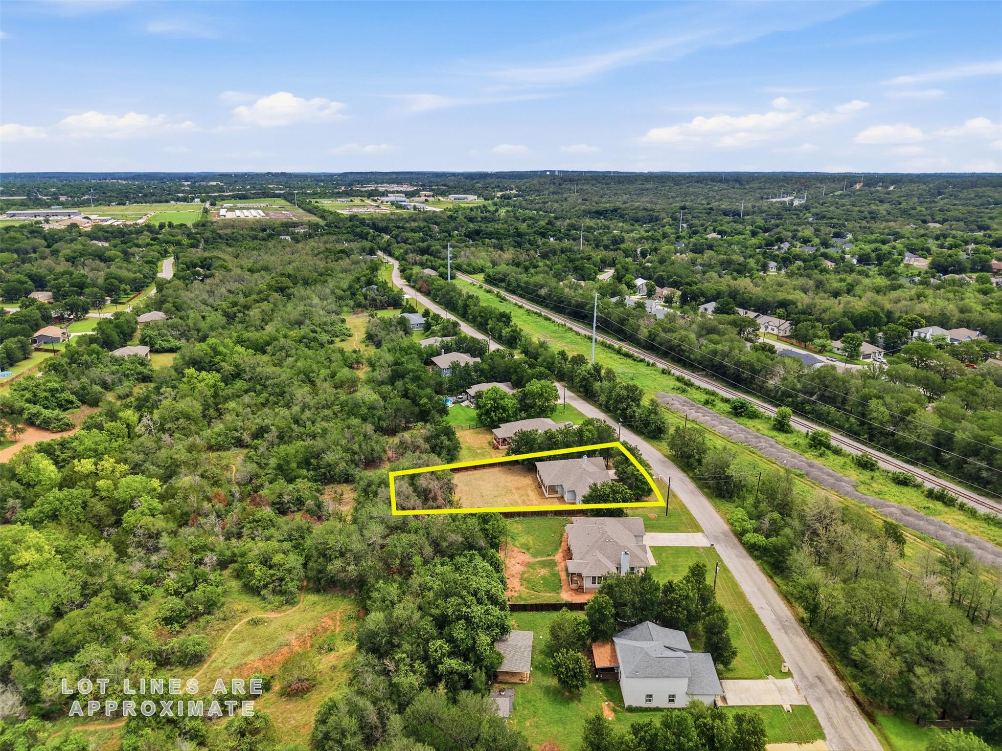 182 Waipahoehoe Dr, Bastrop, TX 78602
