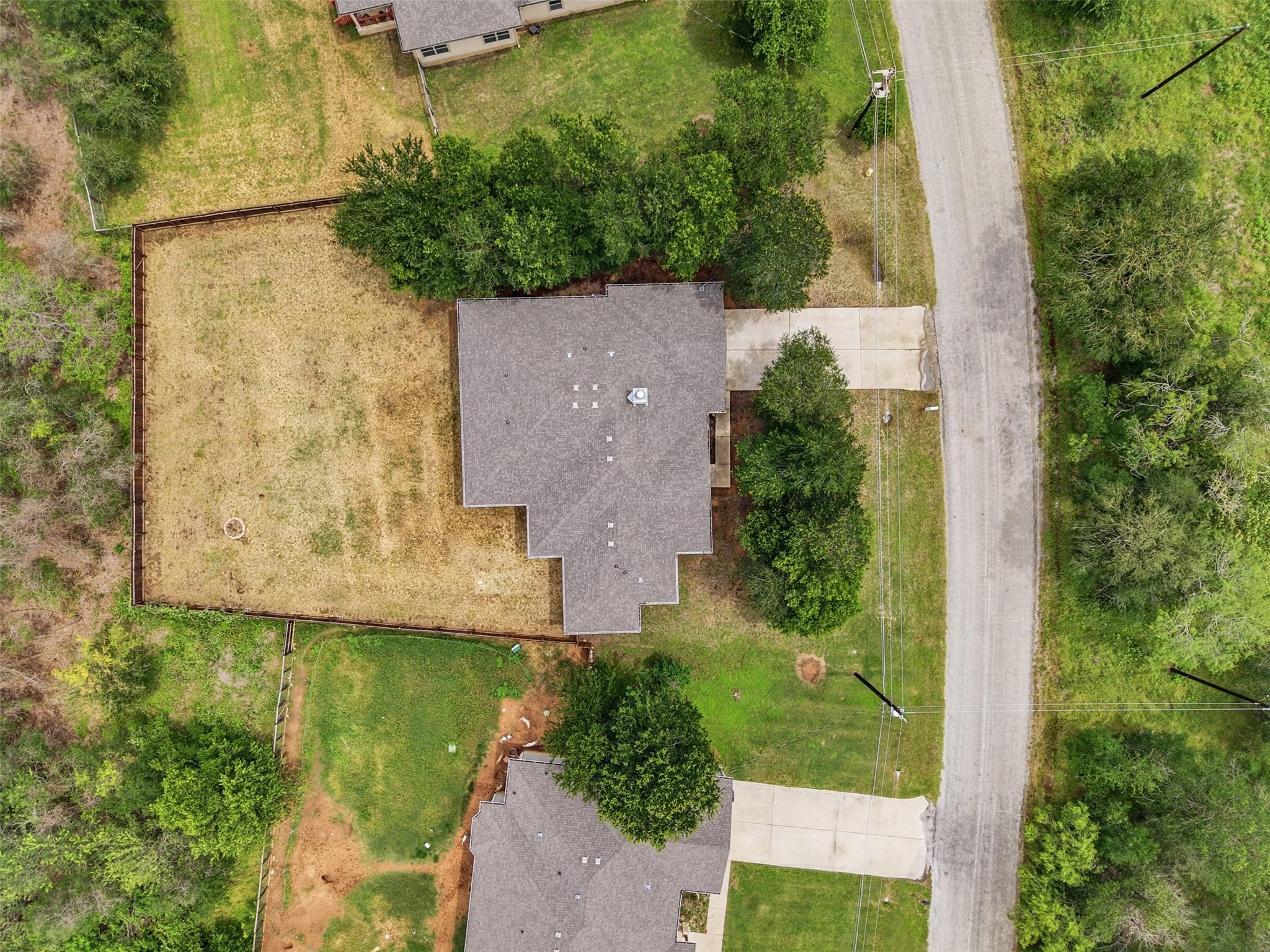 182 Waipahoehoe Dr, Bastrop, TX 78602