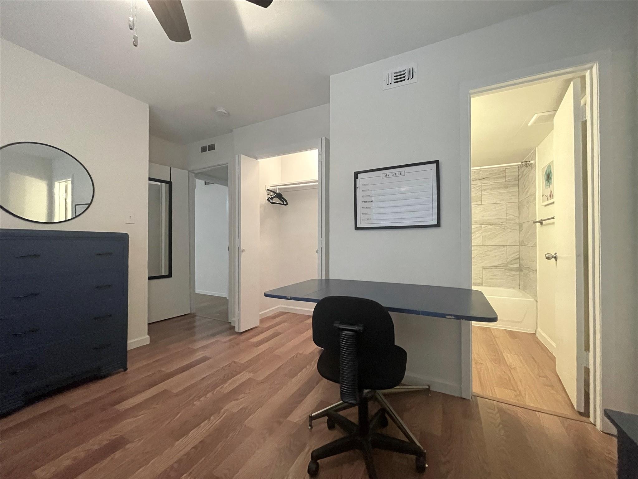 2207 Leon St # 309, Austin, TX 78705