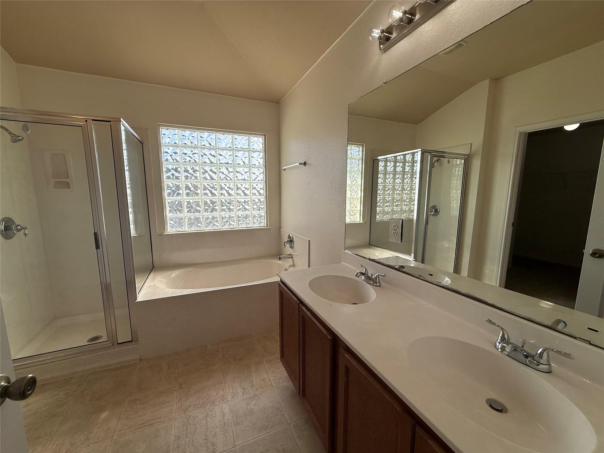 104 Lava Bed Dr, Pflugerville, TX 78660