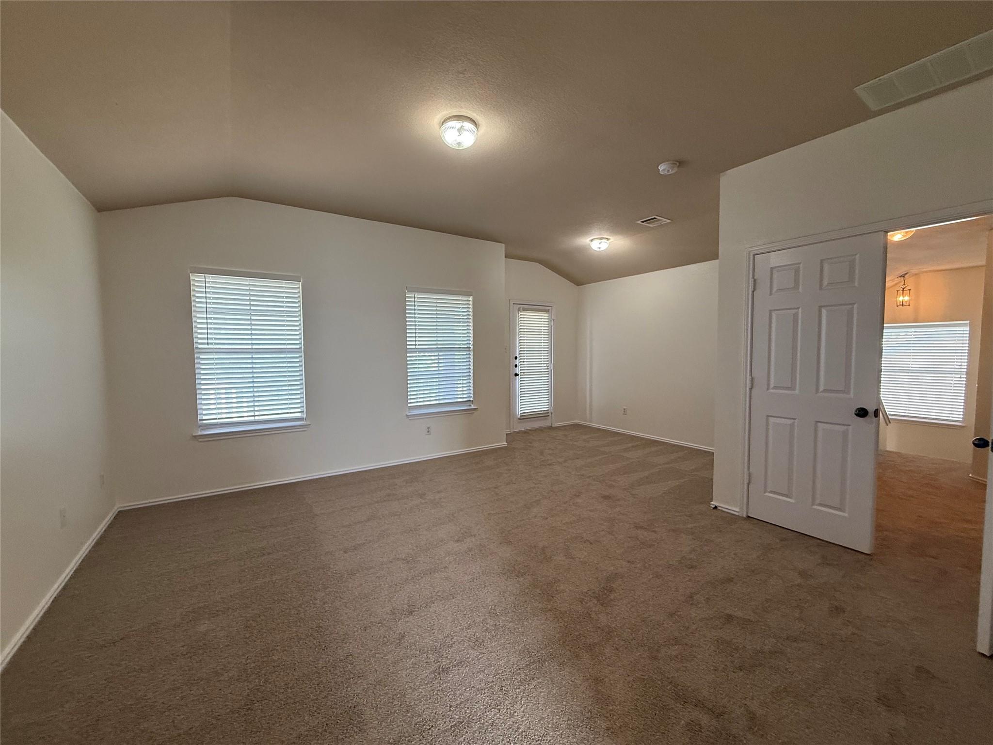 104 Lava Bed Dr, Pflugerville, TX 78660
