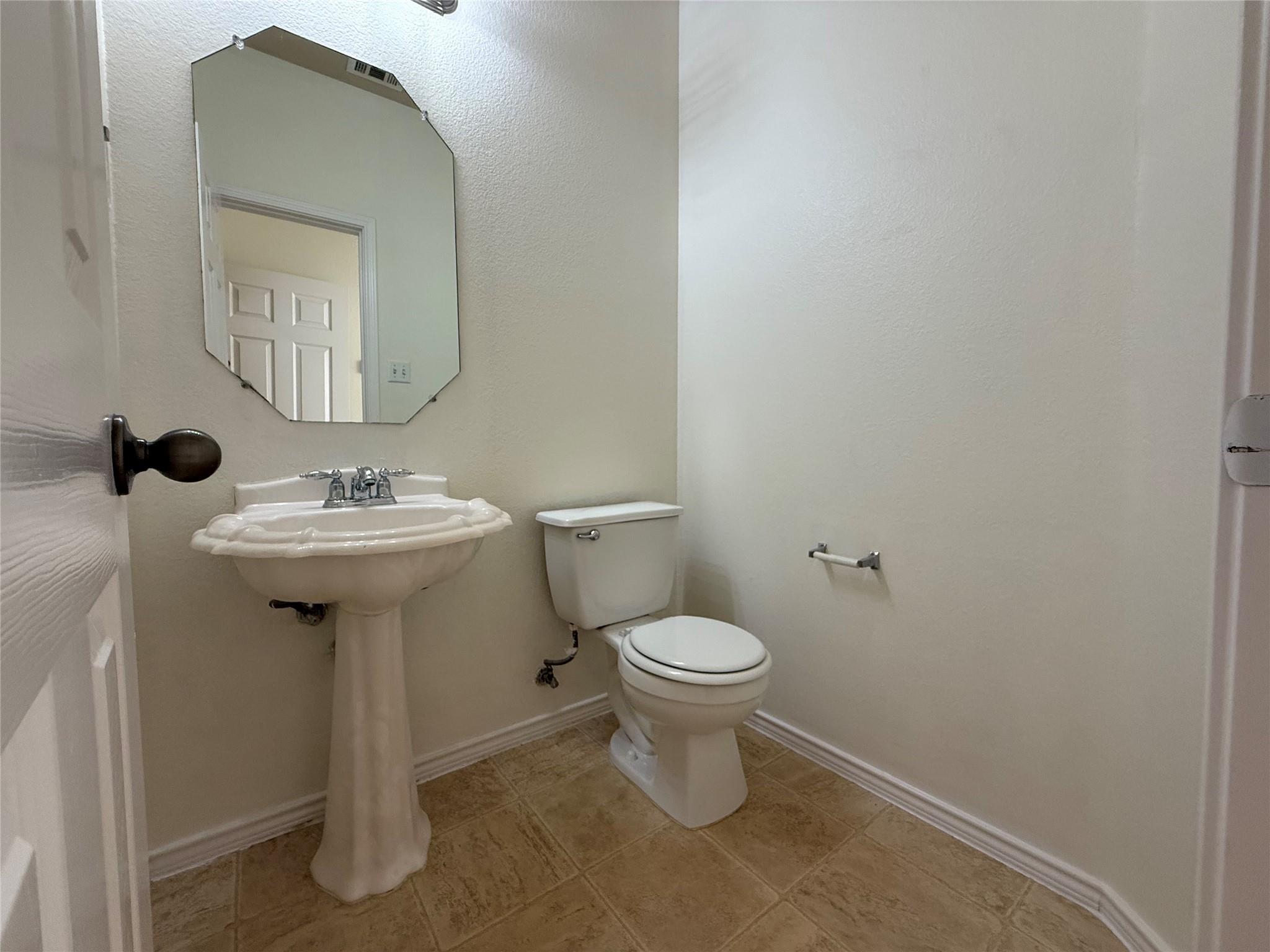 104 Lava Bed Dr, Pflugerville, TX 78660