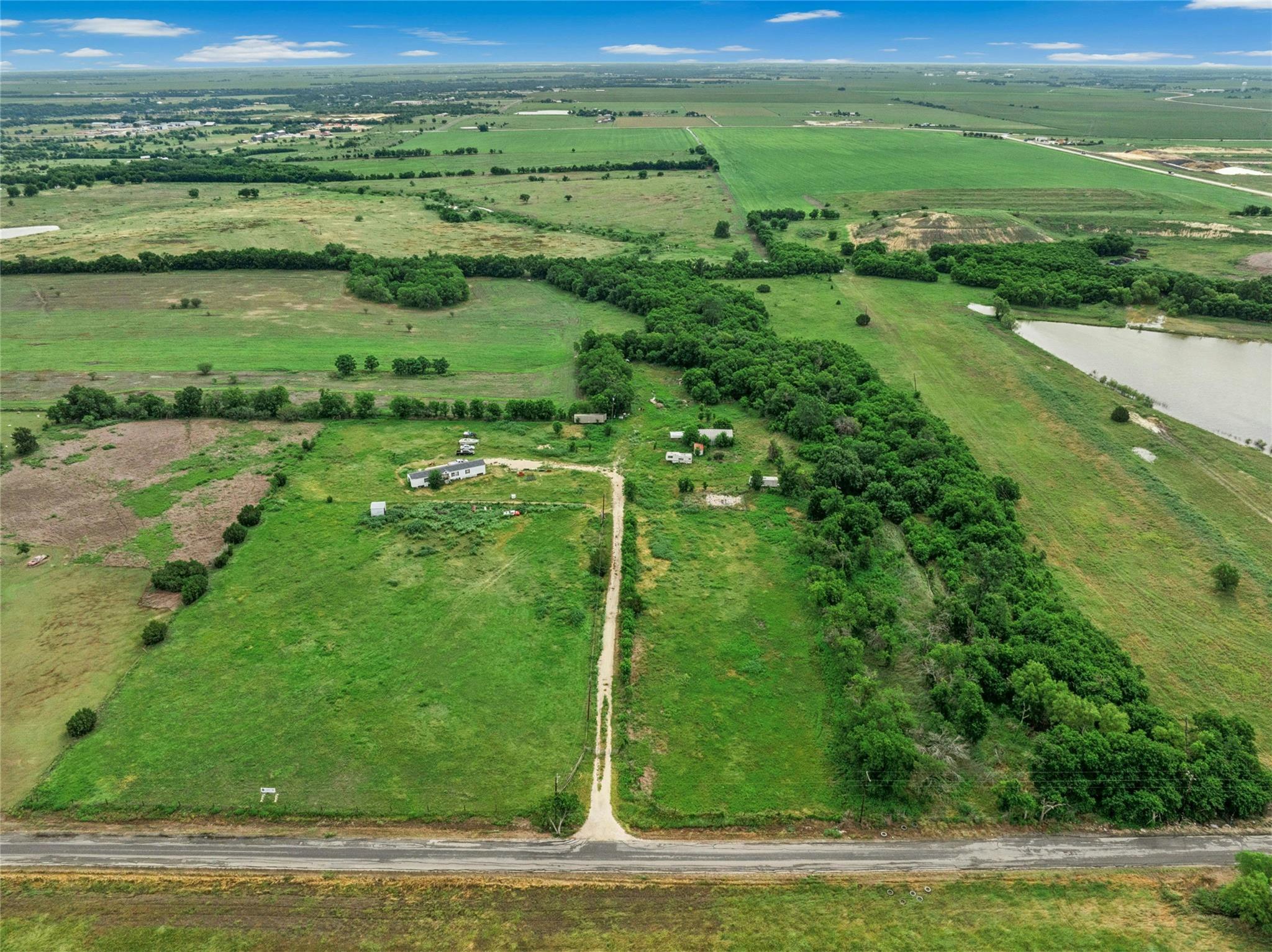 2655 County Road 130, Hutto, TX 78634