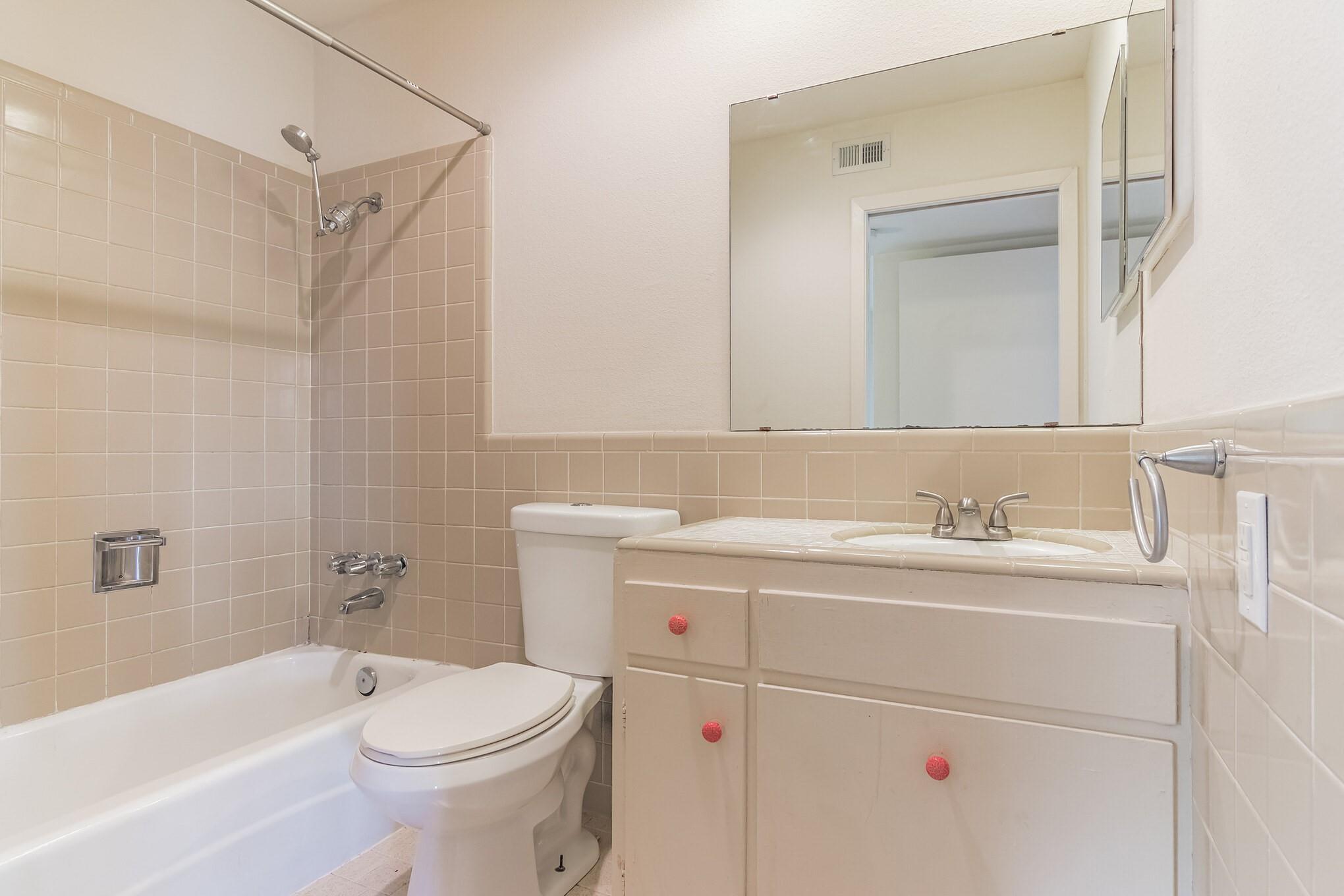 2703 Swisher St # 205A, Austin, TX 78705