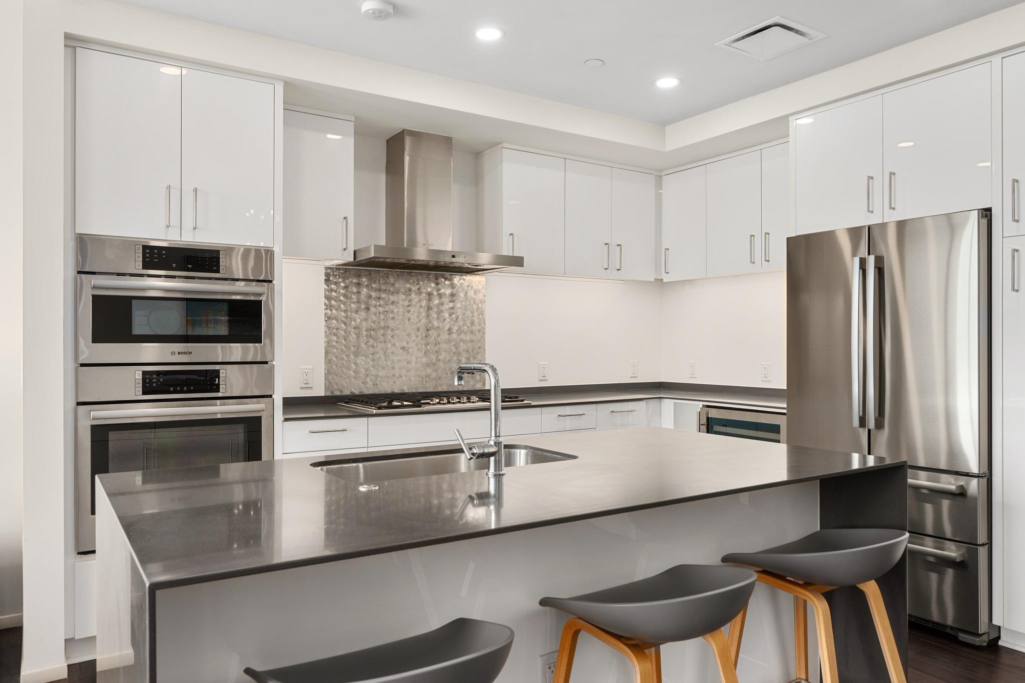 301 West Ave # 3208, Austin, TX 78701