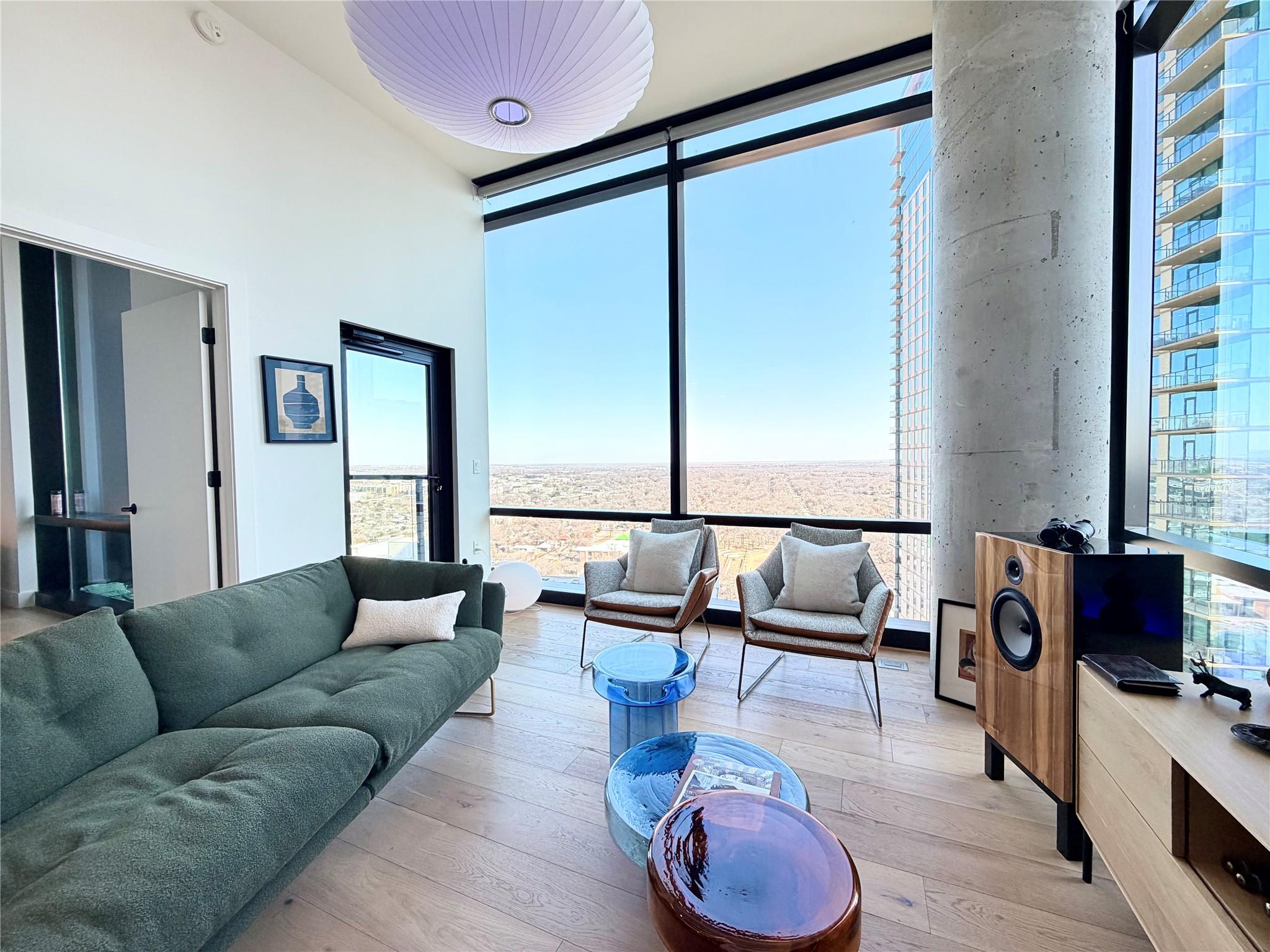 70 Rainey St # 2203, Austin, TX 78701
