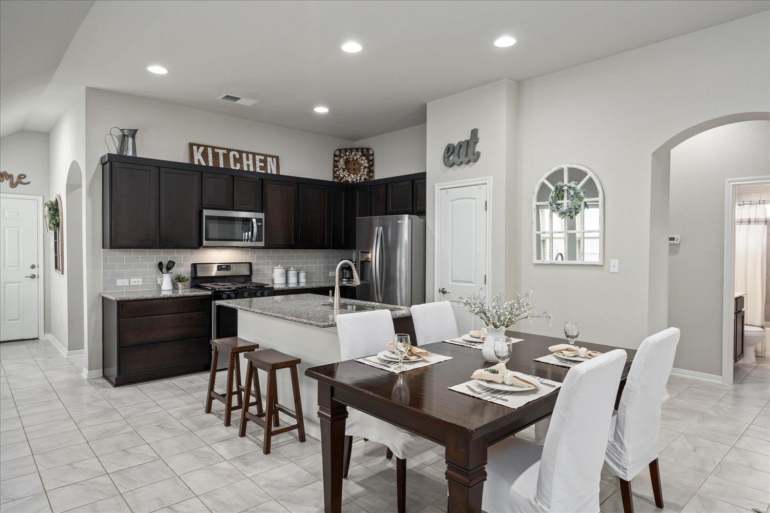 305 Hay Barn St, San Marcos, TX 78666