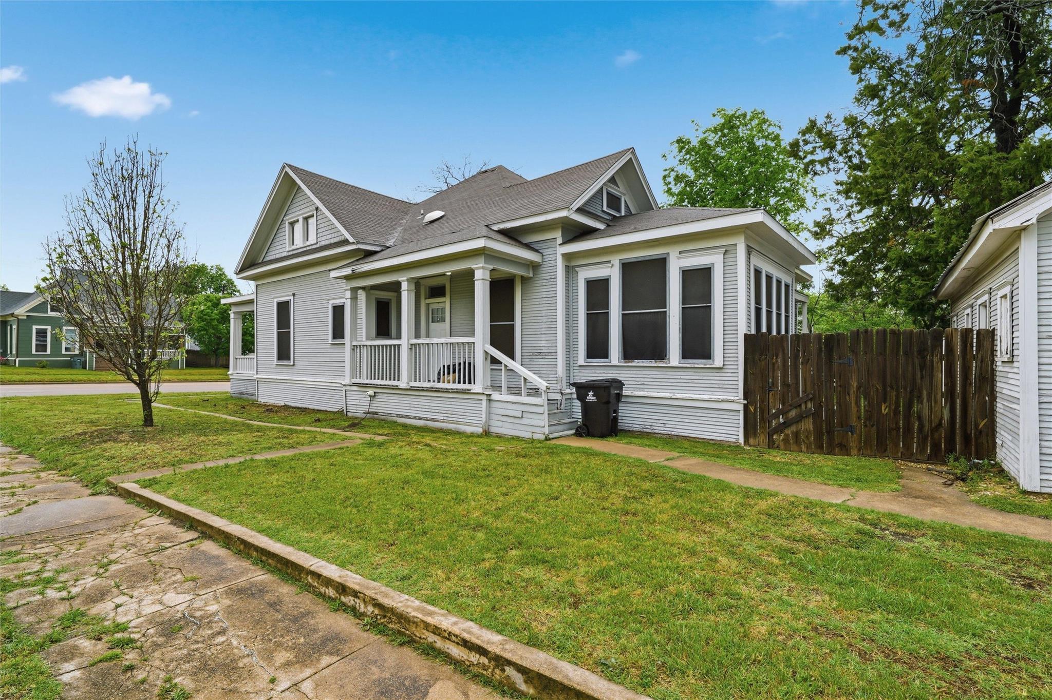 803 N 3rd St, Temple, TX 76501