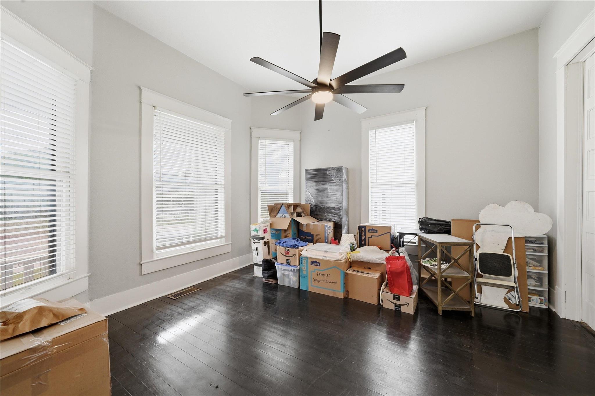 803 N 3rd St, Temple, TX 76501