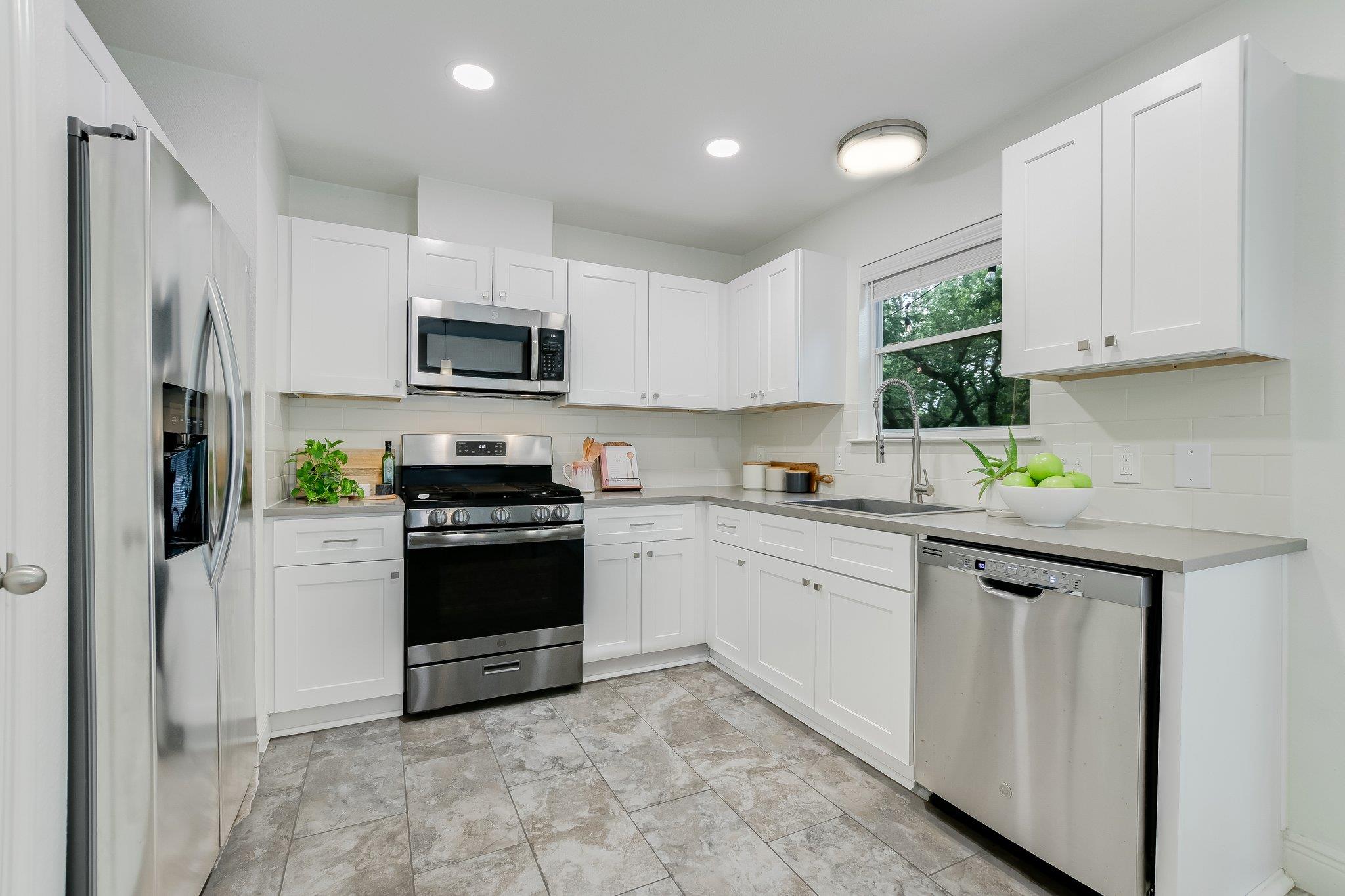 8349 Alvin High Ln, Austin, TX 78729