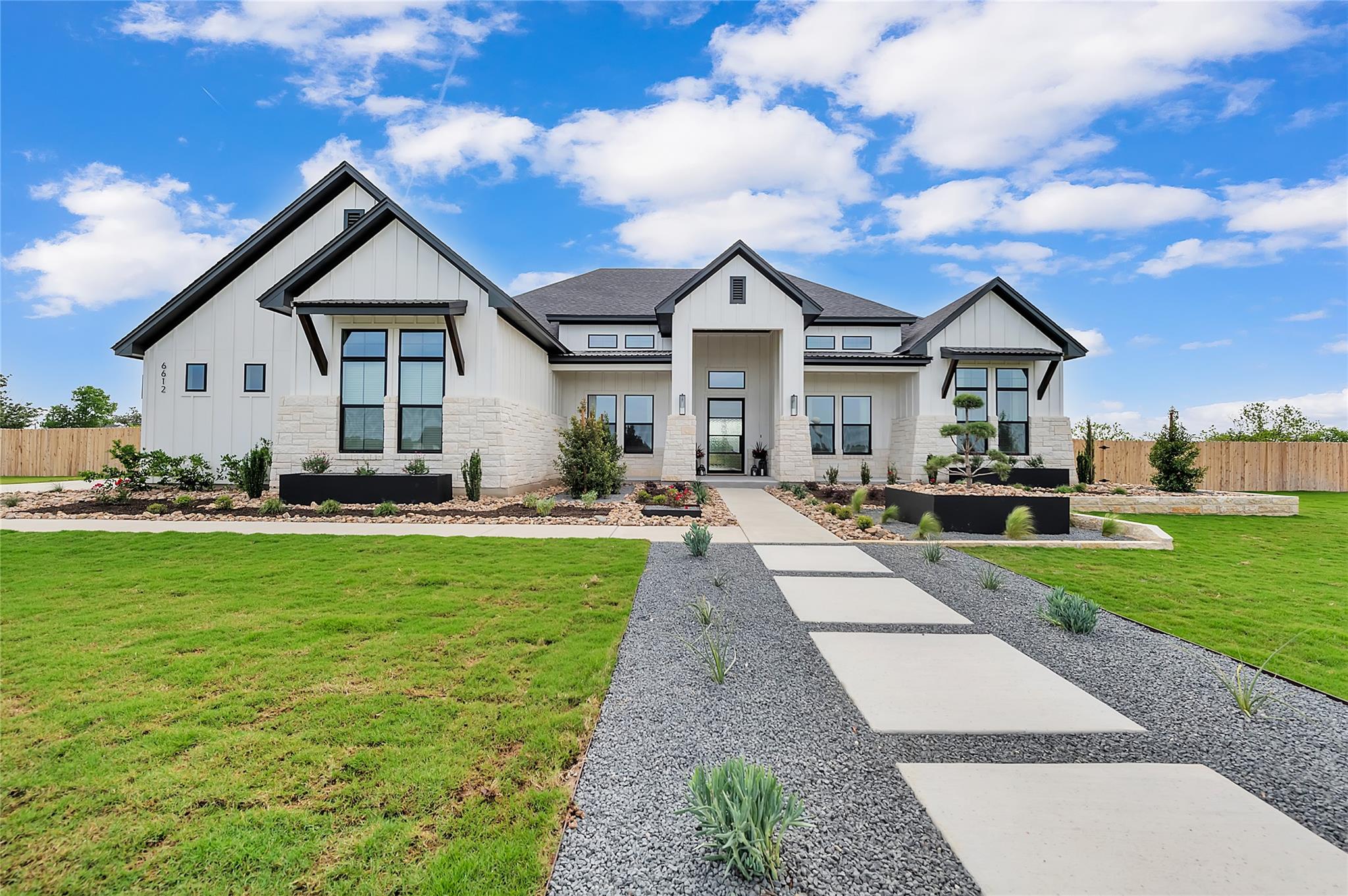 6612 King Oaks Blvd, Salado, TX 76571