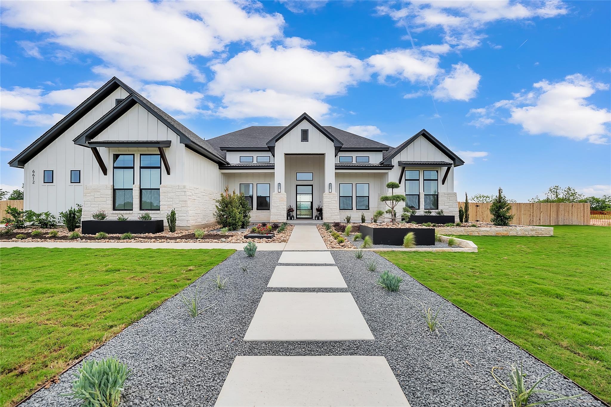 6612 King Oaks Blvd, Salado, TX 76571