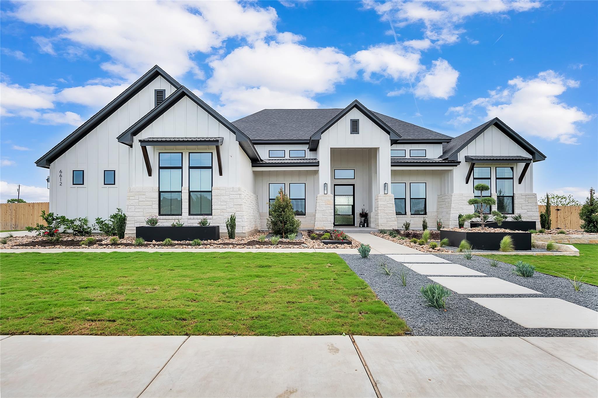 6612 King Oaks Blvd, Salado, TX 76571