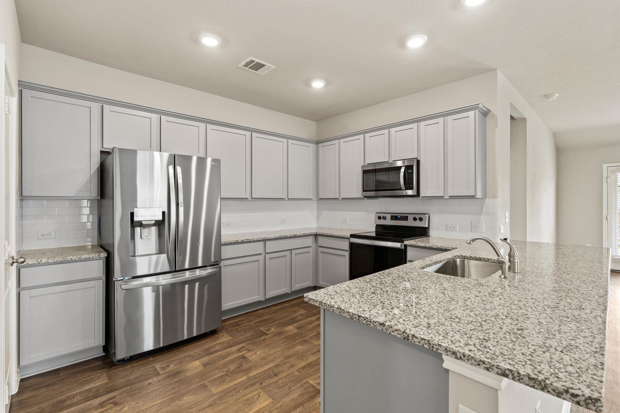 215 Bunting Ln, Bertram, TX 78605