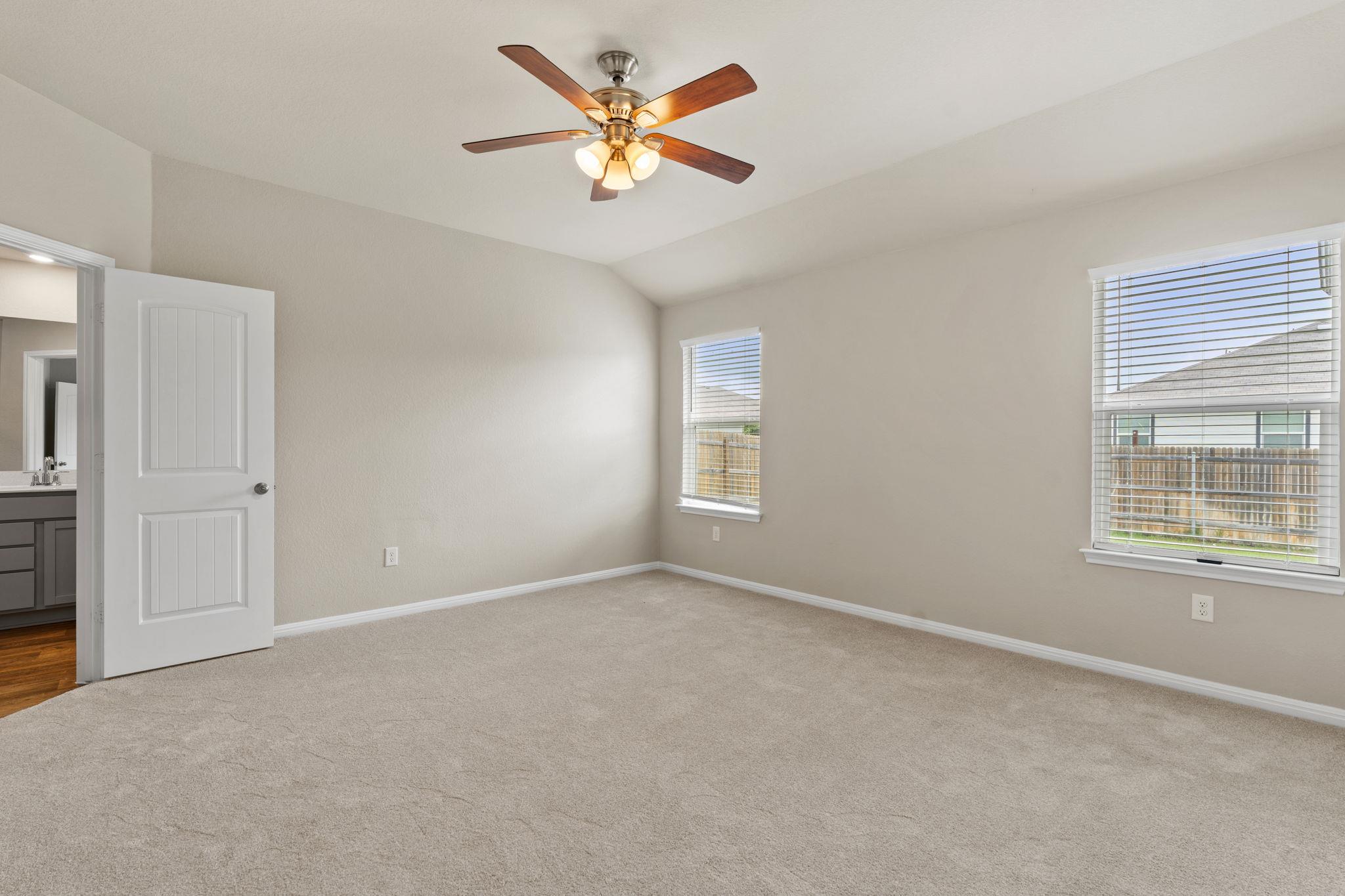 215 Bunting Ln, Bertram, TX 78605