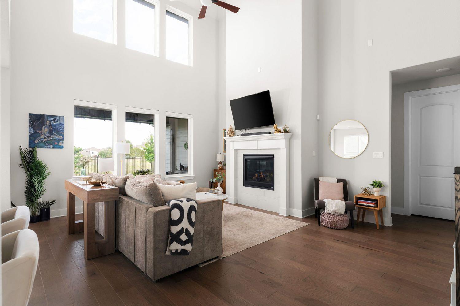 137 Crescent Moon Ct, Dripping Springs, TX 78620