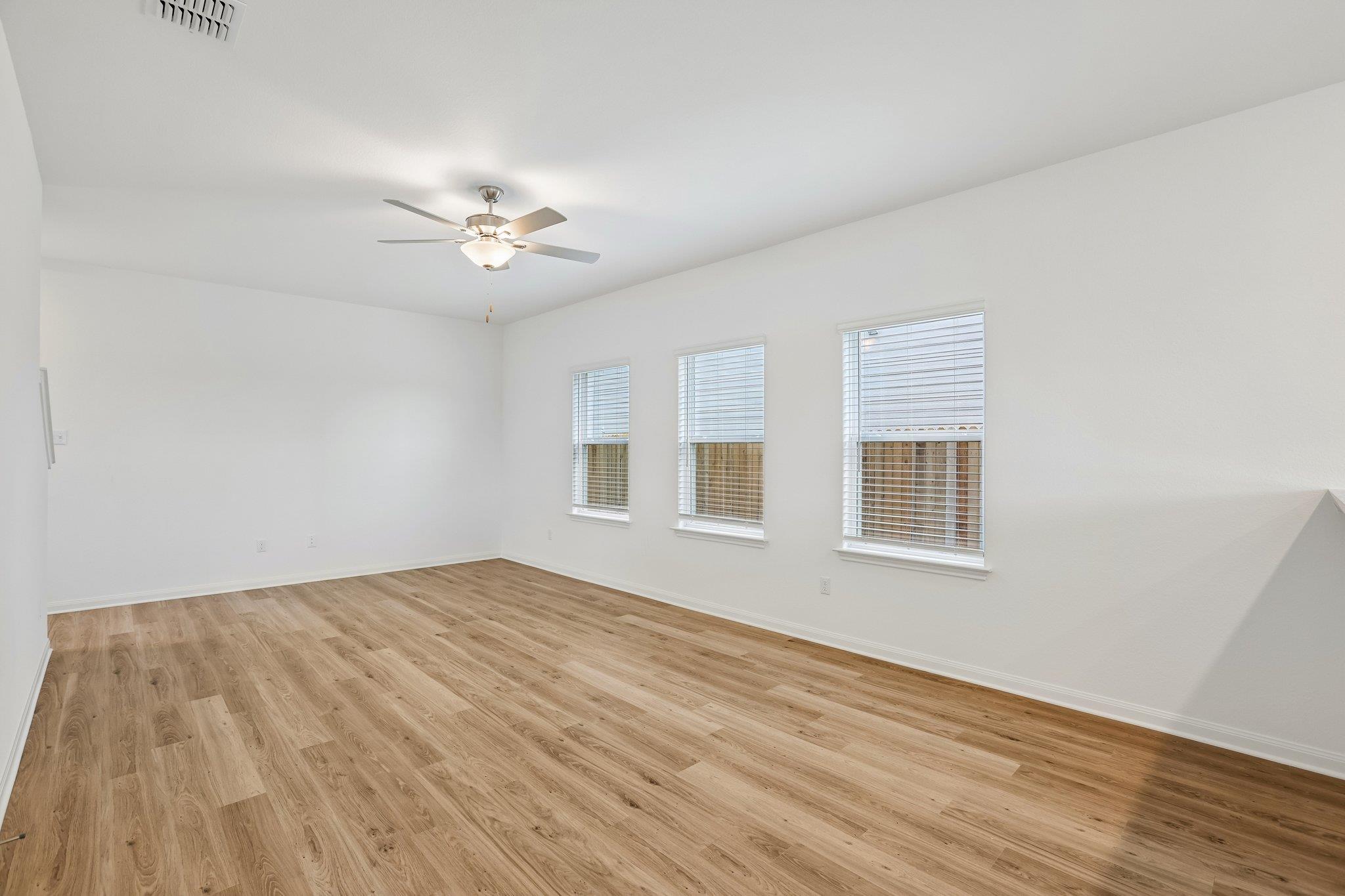 18400 Stellers Sea St, Elgin, TX 78621