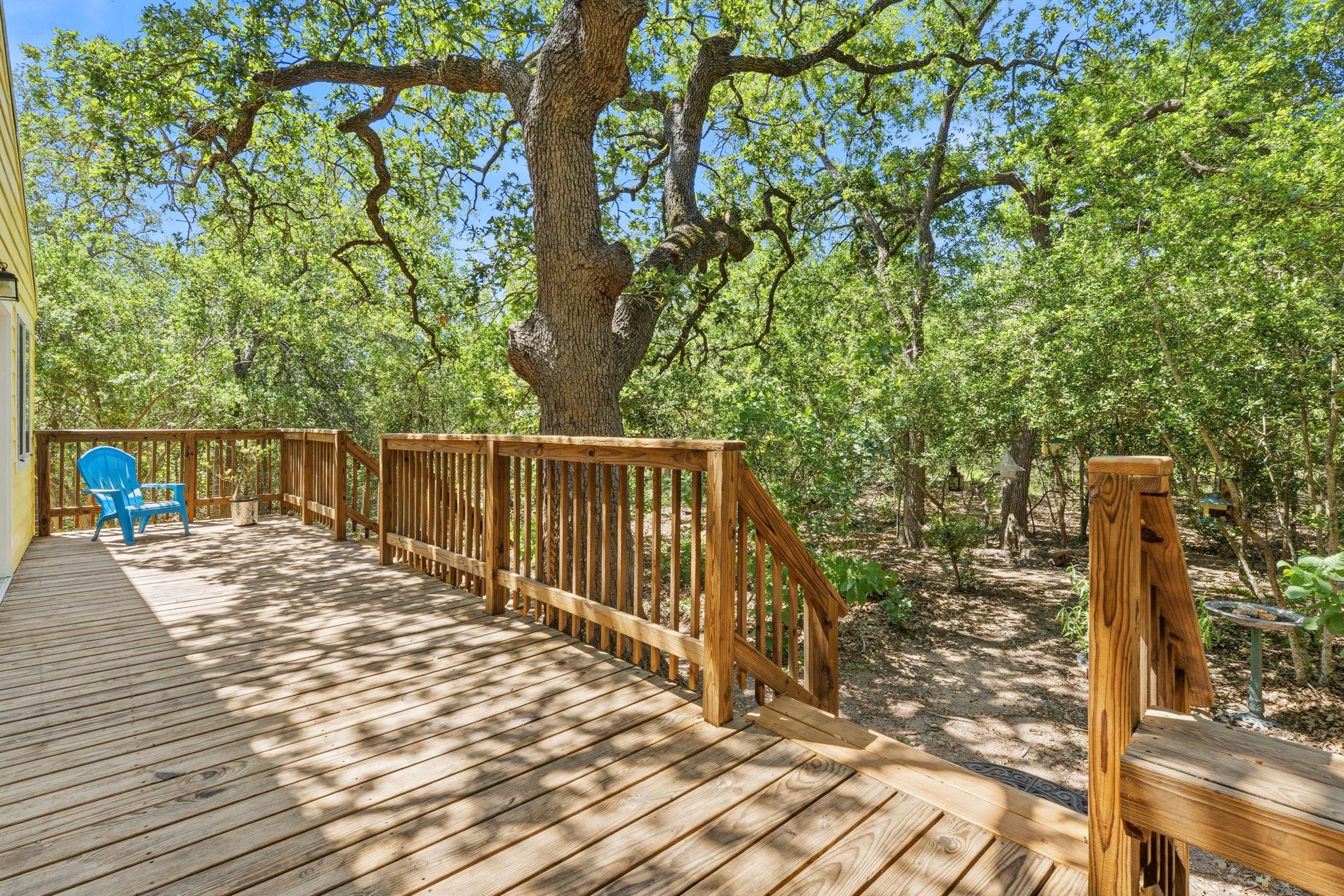 1998 Upper Elgin River Rd, Elgin, TX 78621