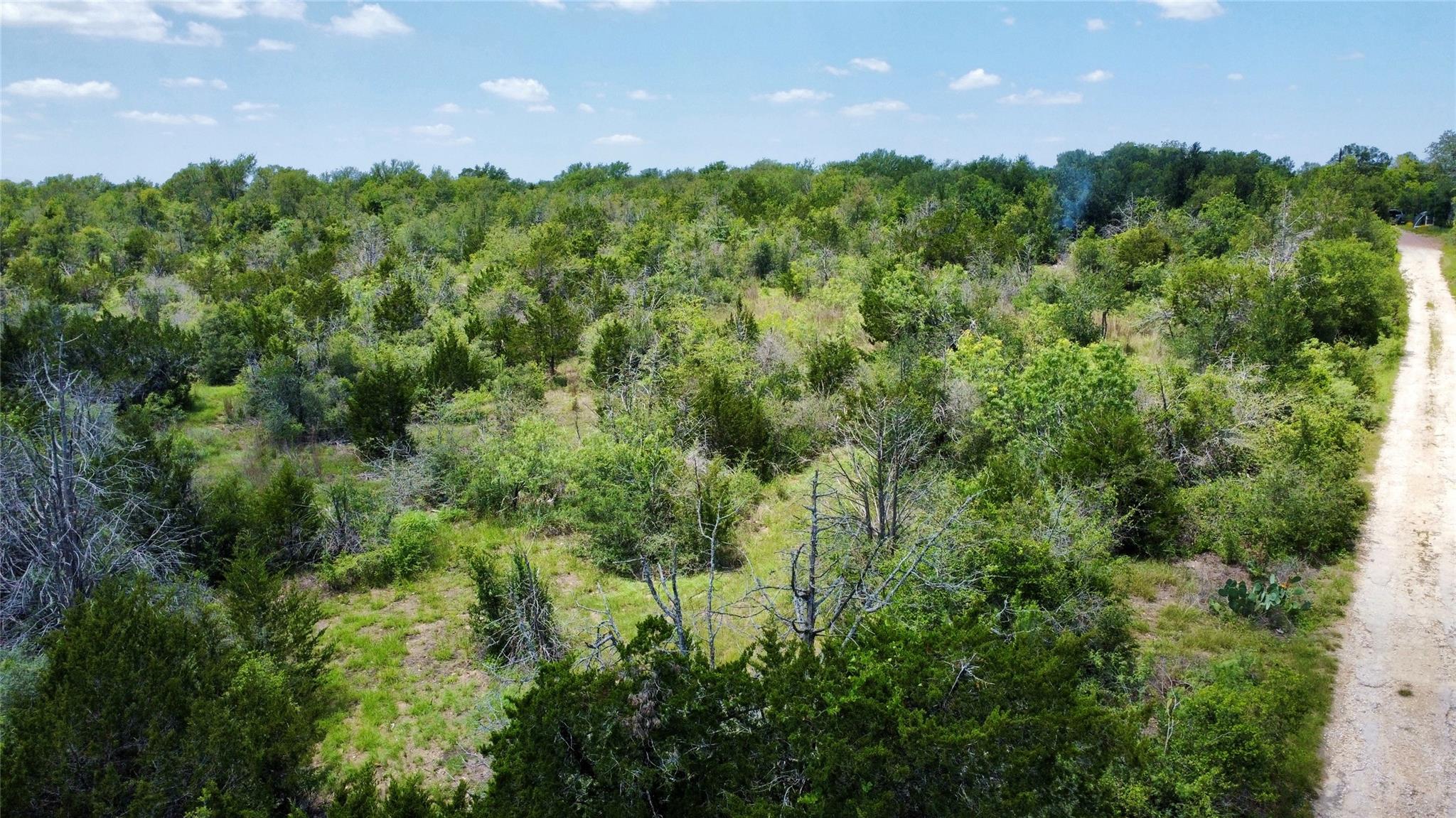 1998 Upper Elgin River Rd, Elgin, TX 78621