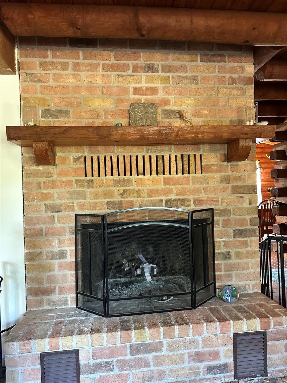 1053 E County Road F, Lexington, TX 78947