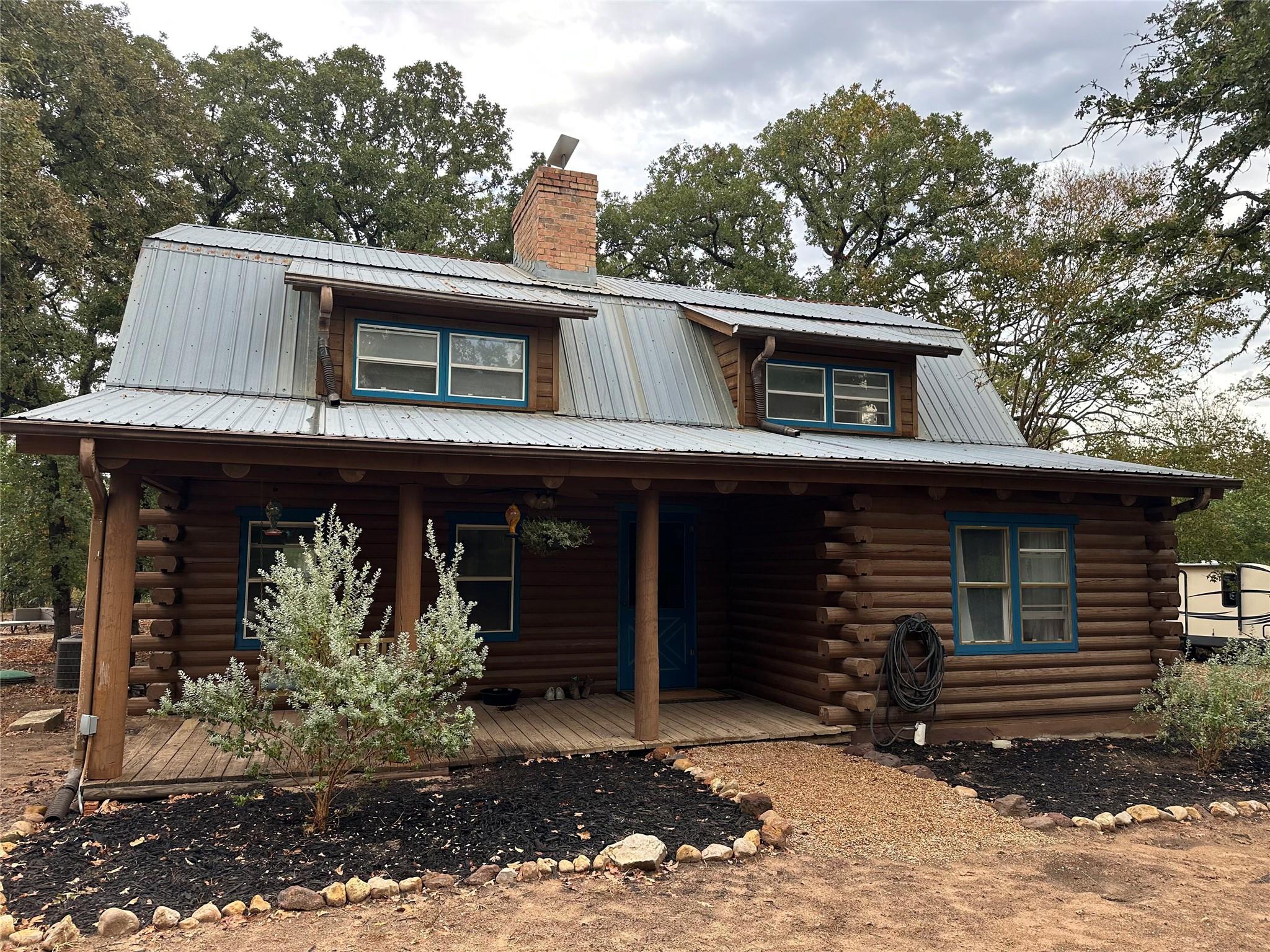 1053 E County Road F, Lexington, TX 78947