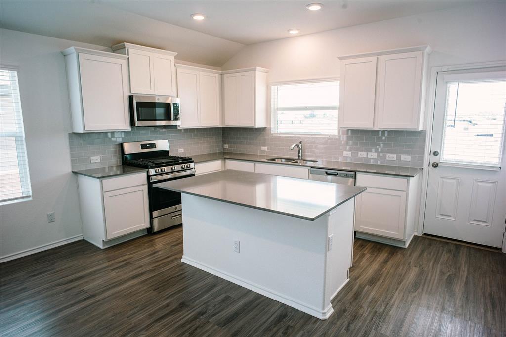 220 Barcelona, Kyle, TX 78640