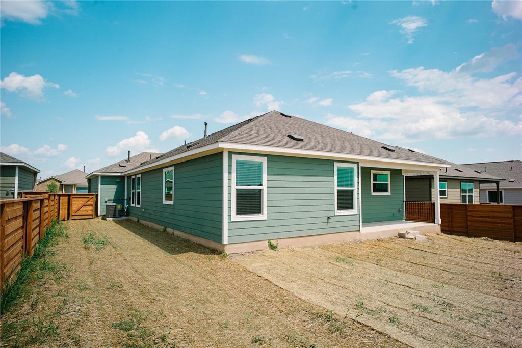 220 Barcelona, Kyle, TX 78640